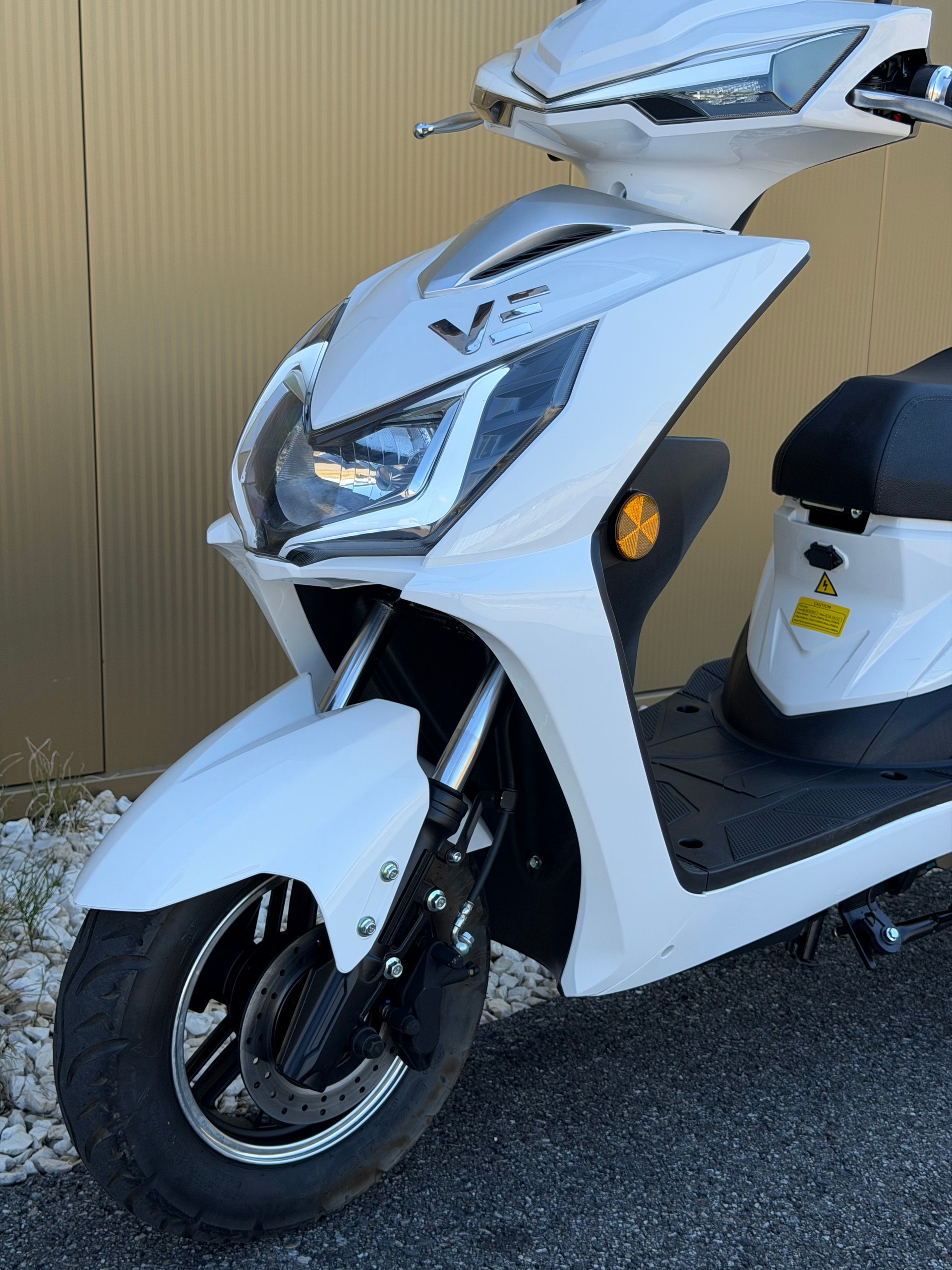 VENGO LEO scooter électrique 45km/h - Plaque jaune-image-8