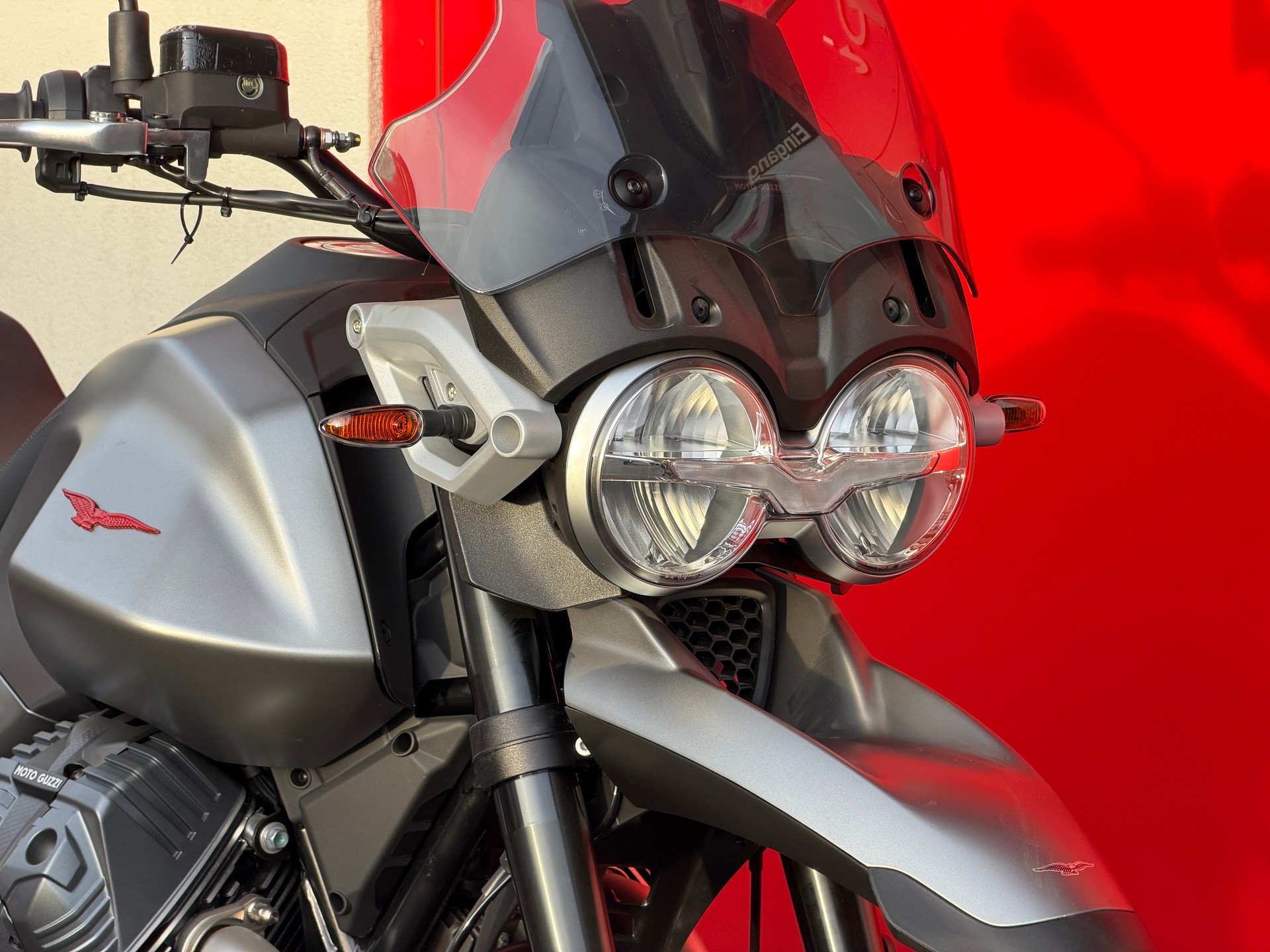 MOTO GUZZI V85 TT Strada E5+ (35kW)-showroom-element-3