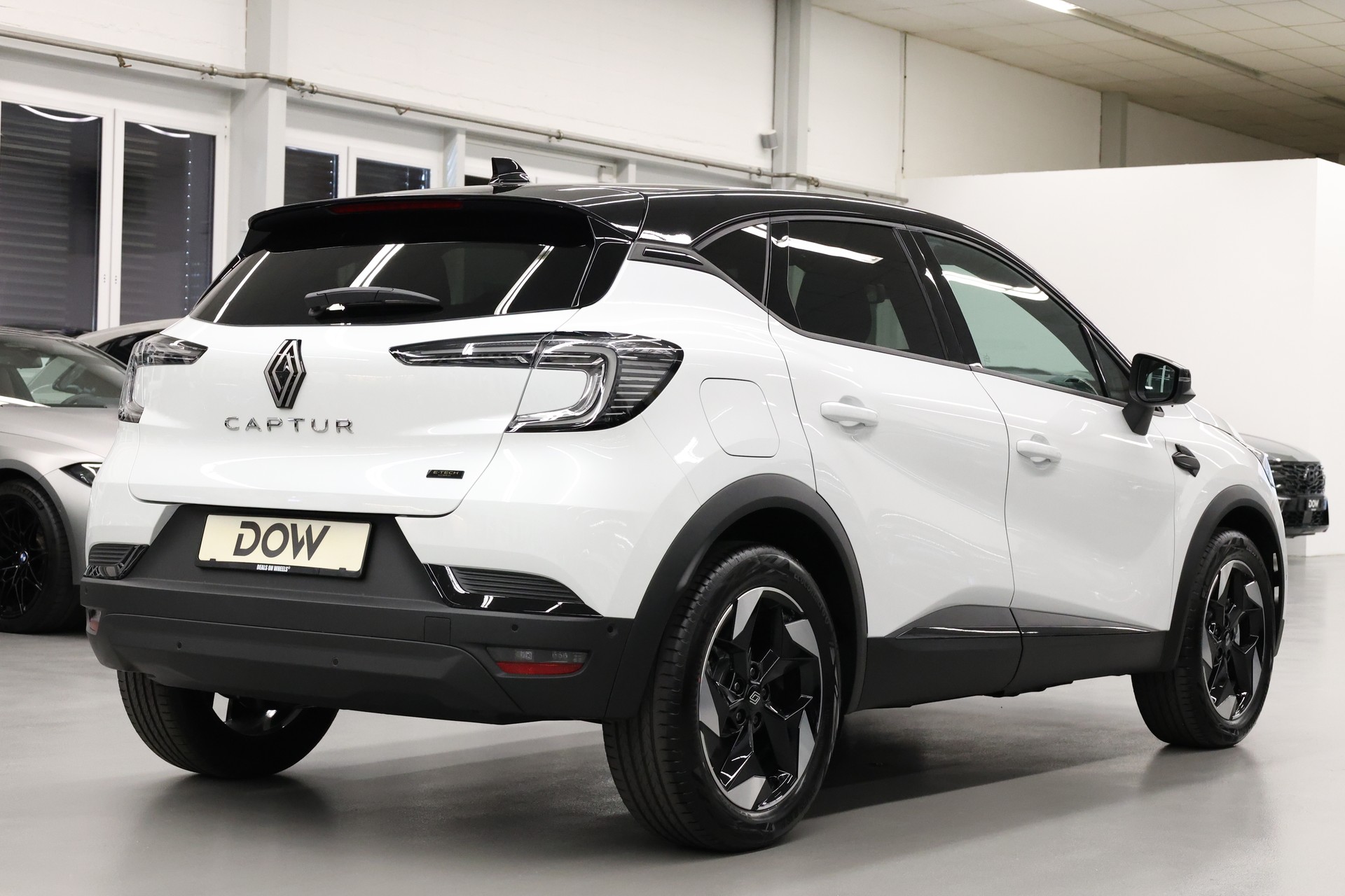 RENAULT Captur 1.8 E-Tech techno-image-6