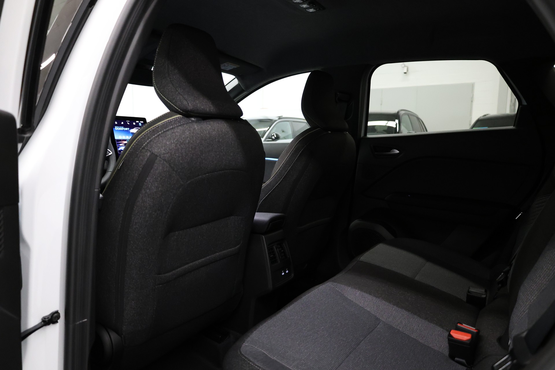 RENAULT Captur 1.8 E-Tech techno-image-22