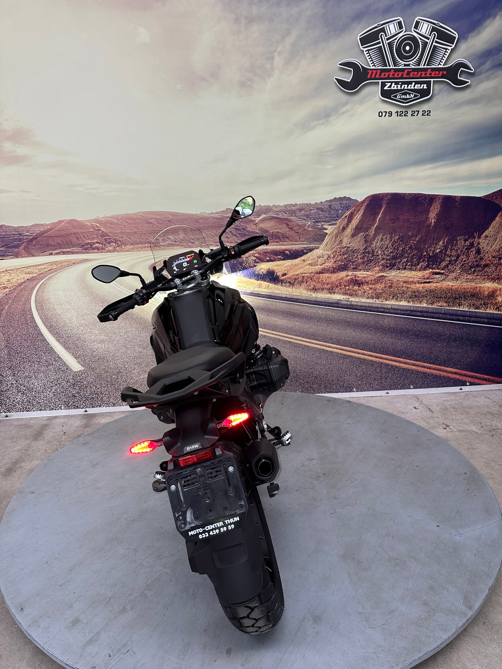 BMW R 1300 GS BLACK Edition-image-7