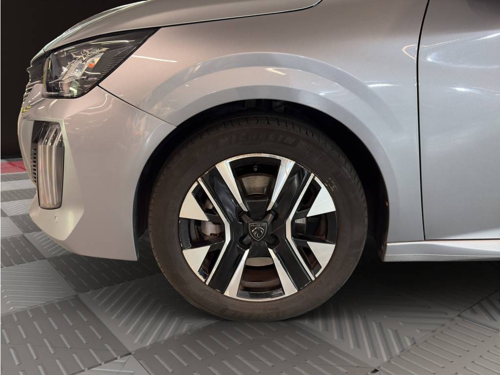 PEUGEOT 208 1.2 PureTech Allure-image-11