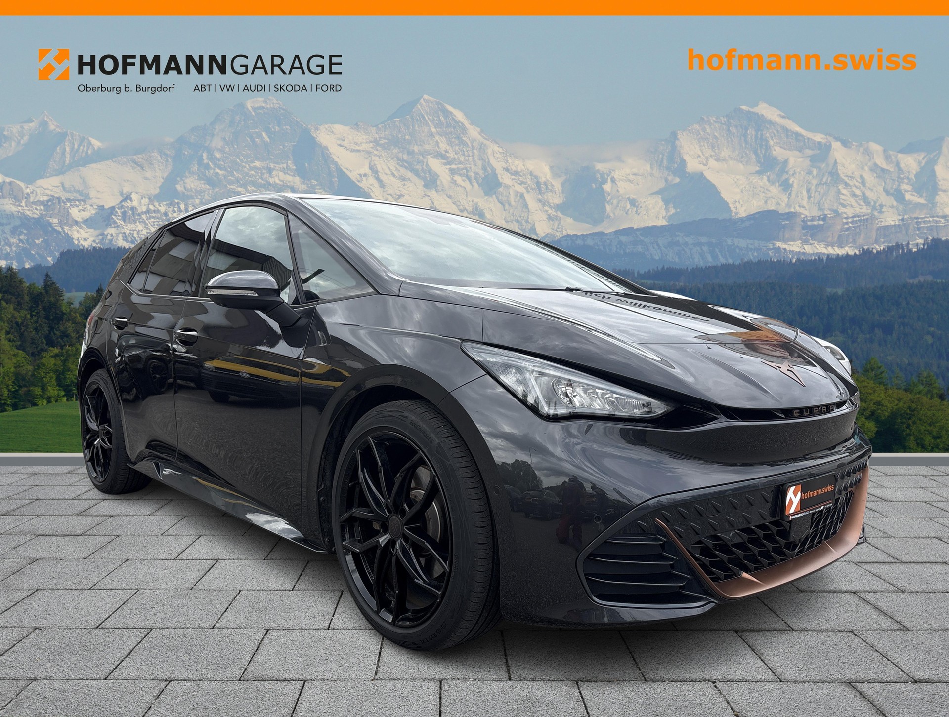 CUPRA Born 58 kWh-showroom-element-1