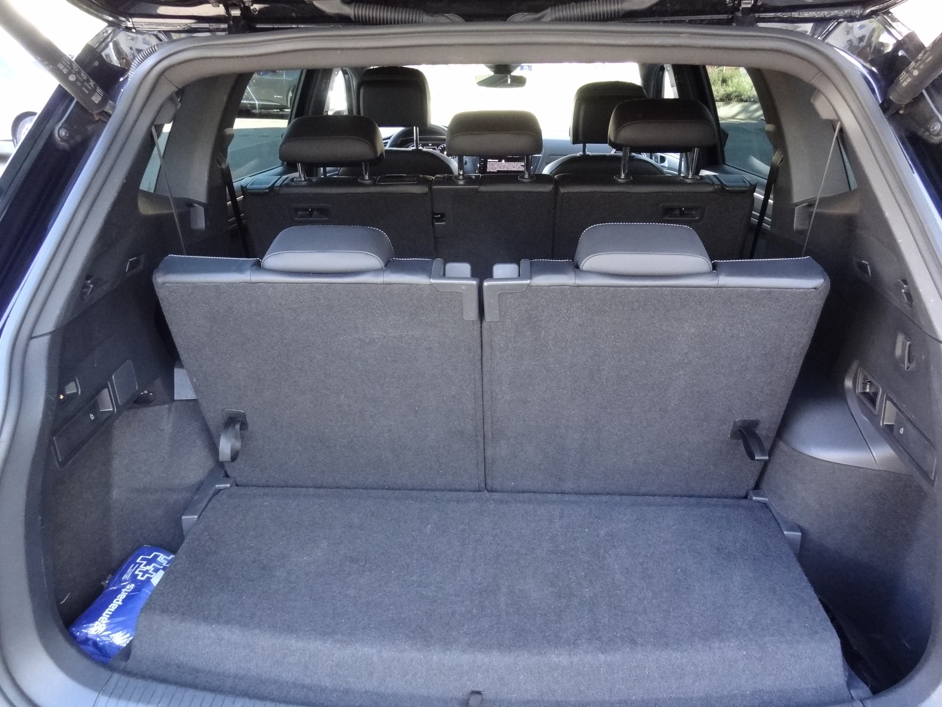 VW Tiguan Allspace 2.0 TDI SCR R-Line 4Motion DSG-image-15