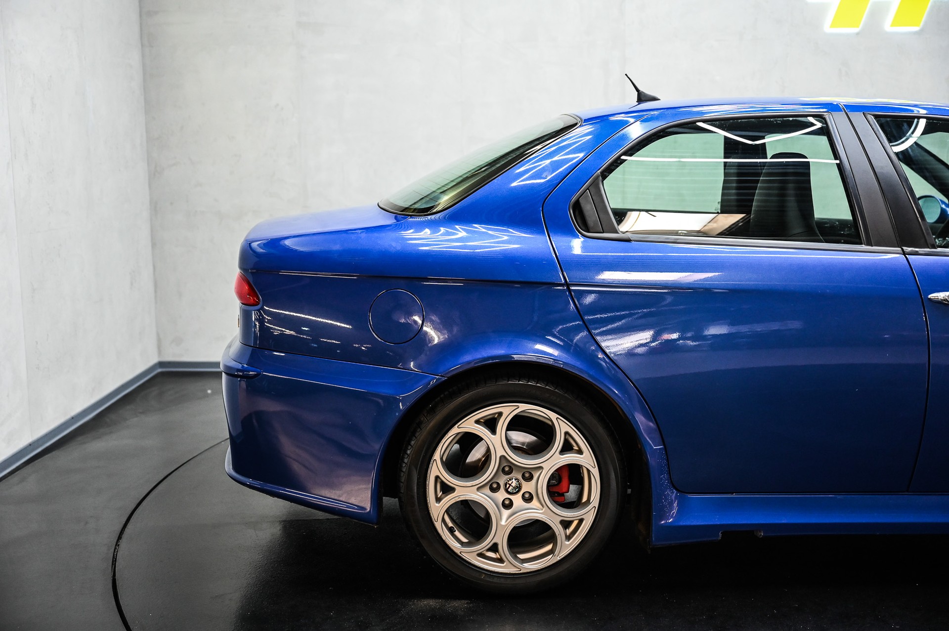 ALFA ROMEO 156 3.2 V6 24V GTA-image-12
