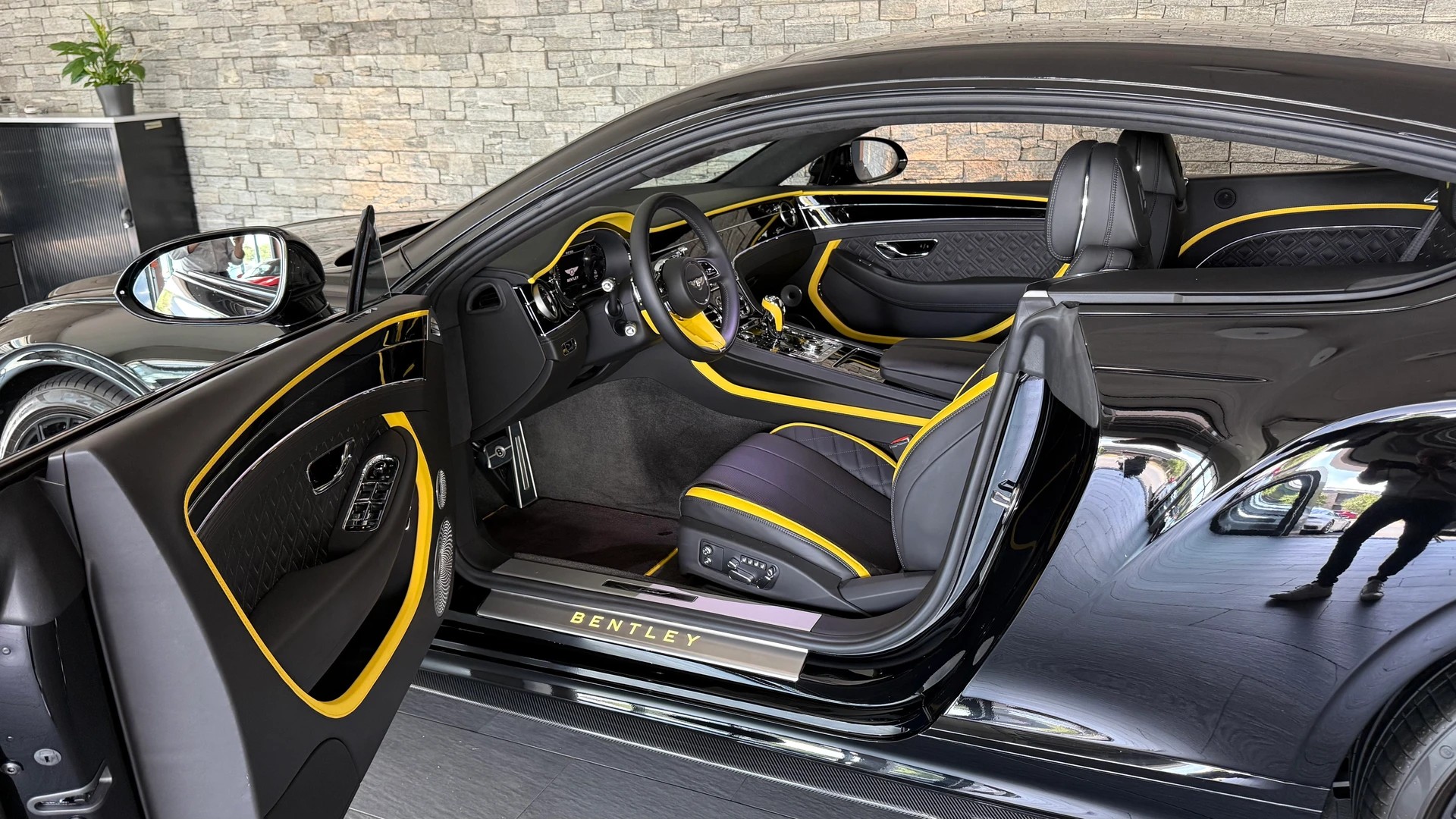 BENTLEY Continental GT 6.0 W12 Speed-image-19