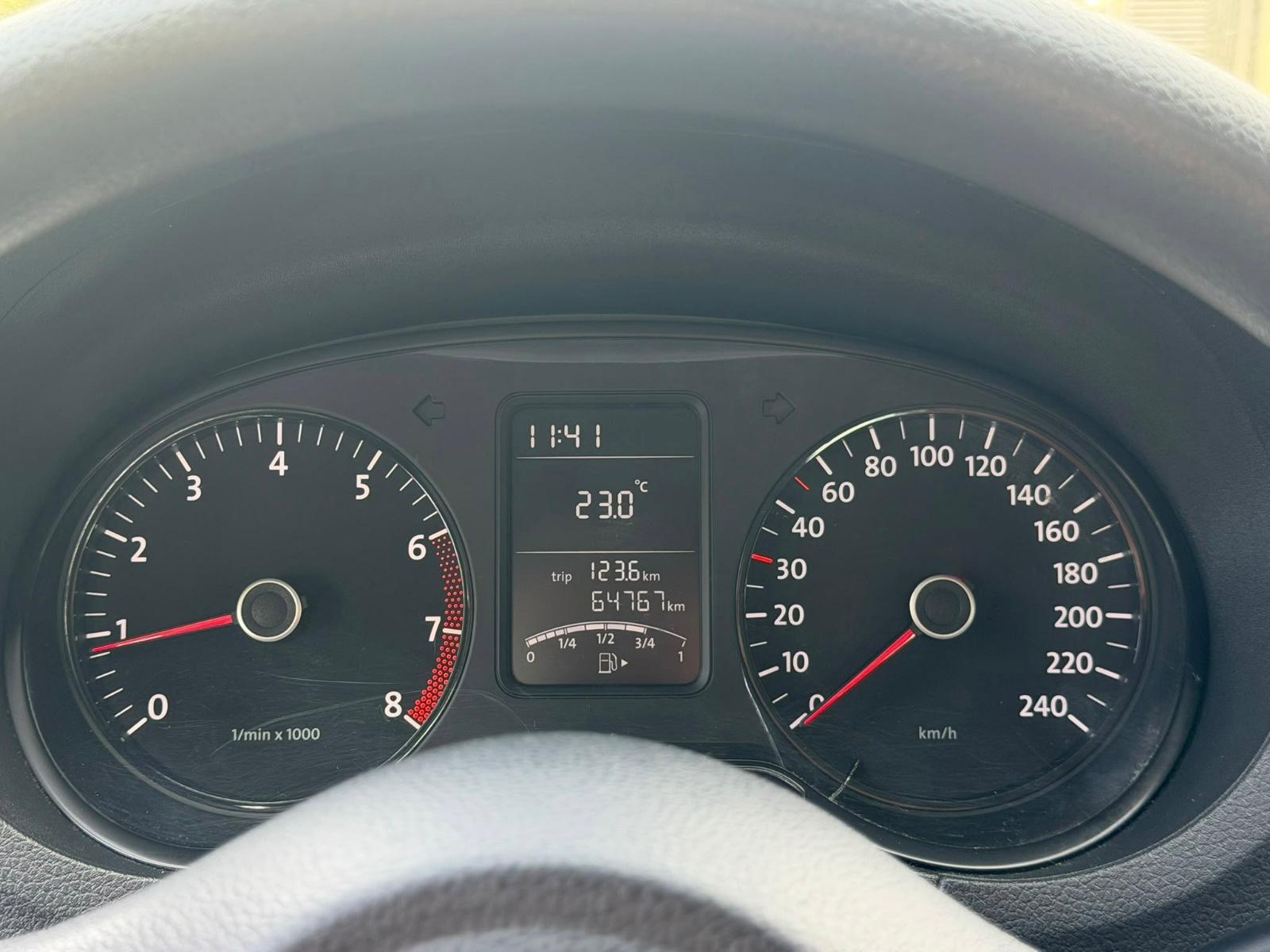 VW Polo 1.2 6V Trendline-image-8