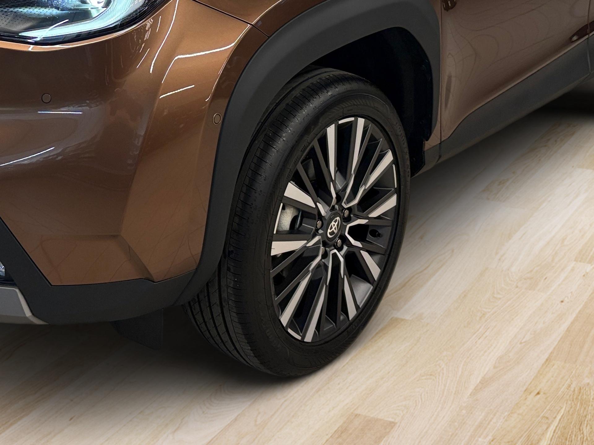 TOYOTA Yaris Cross 1.5 Premium AWDi e-CVT-image-9