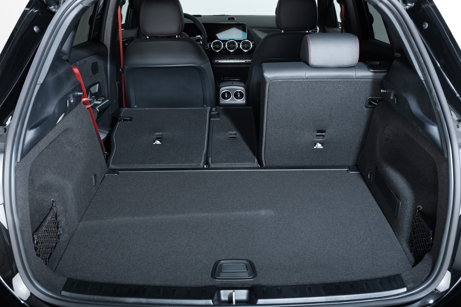 MERCEDES-BENZ GLA 35 AMG 4Matic H247-image-13