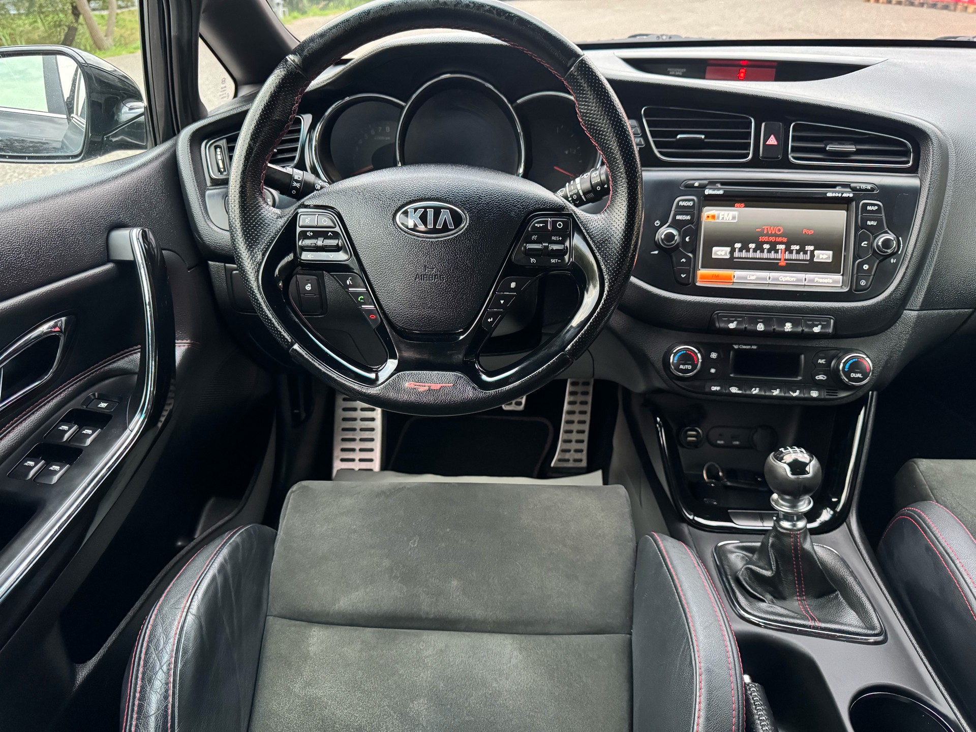 KIA Cee'd 1.6 GDi Turbo GT-image-16