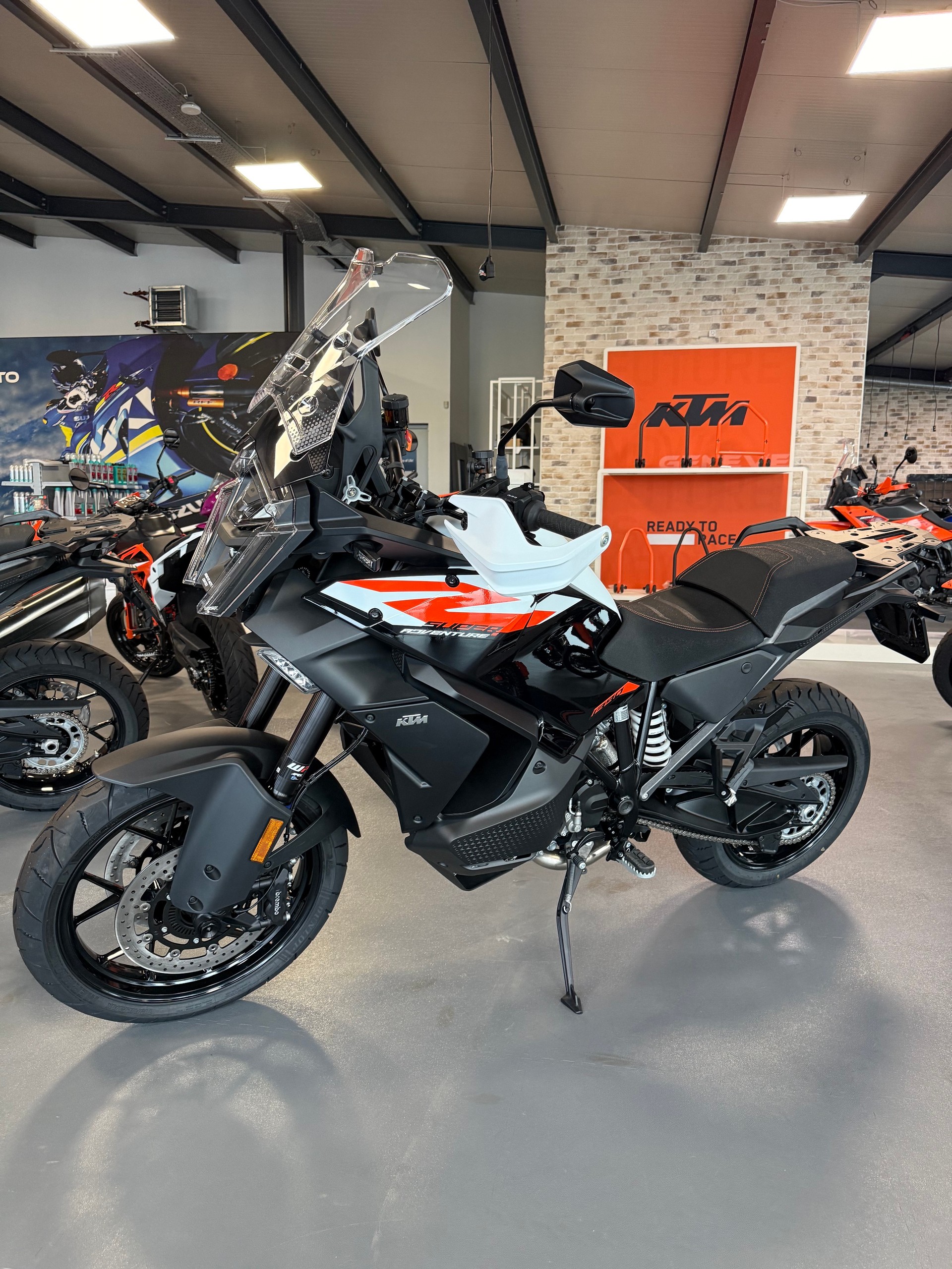 KTM 1390 Super Adventure S 2026-image-0