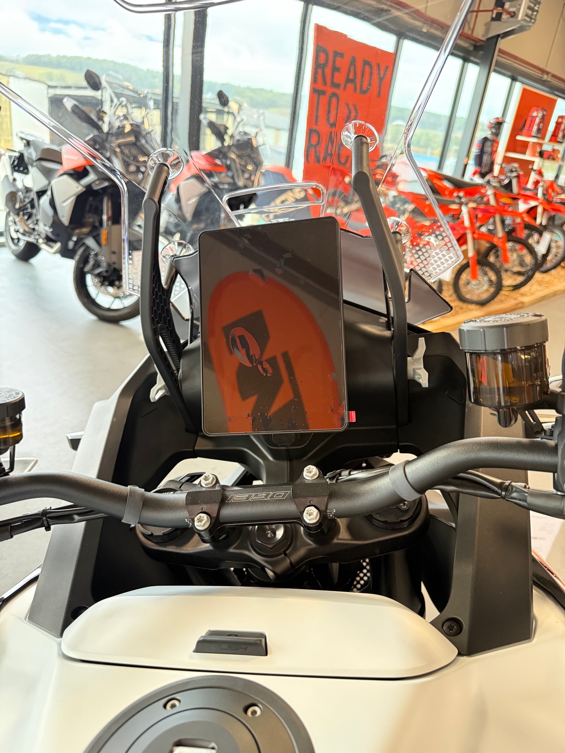 KTM 1390 Super Adventure S 2026-image-7