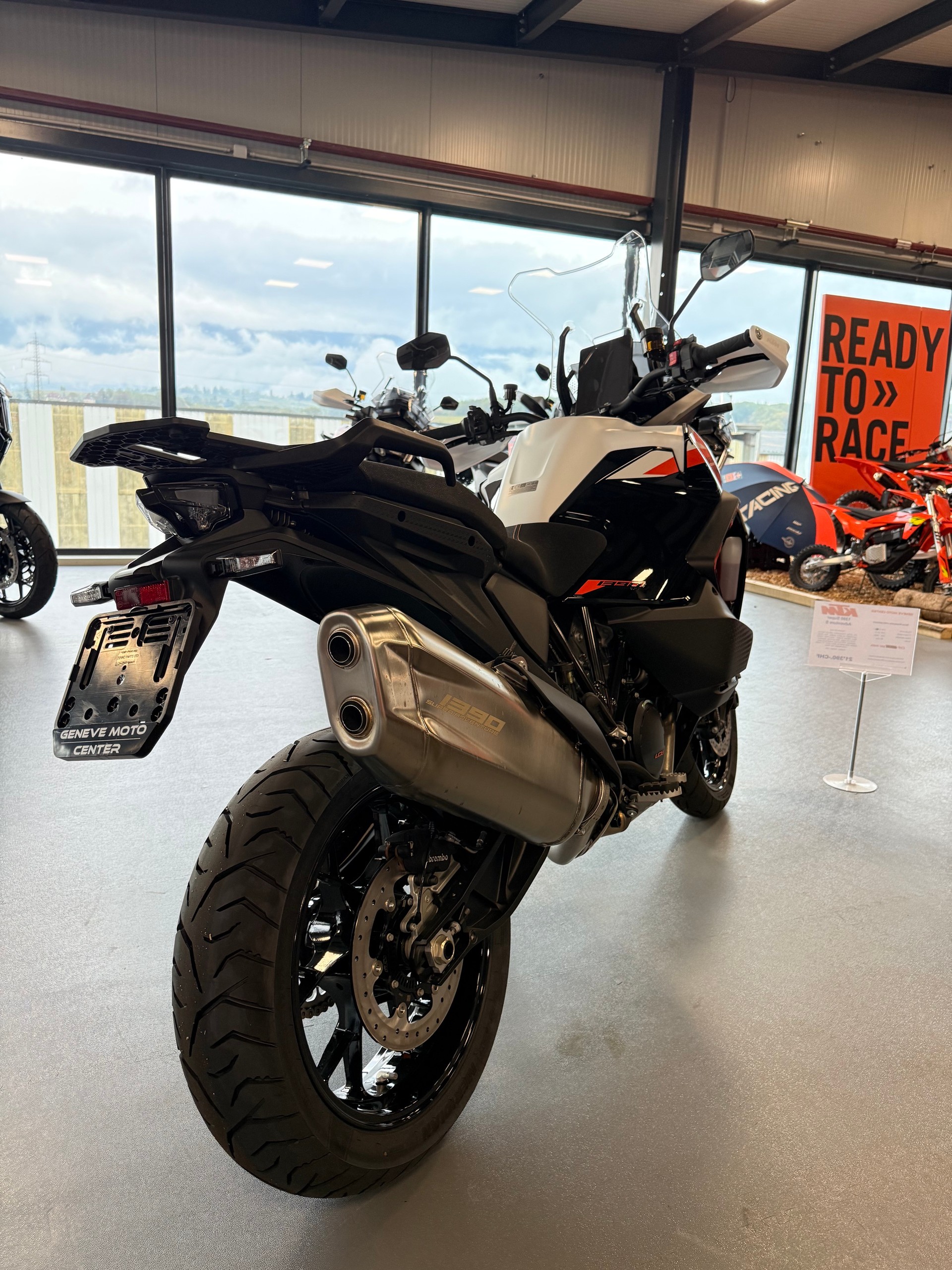 KTM 1390 Super Adventure S 2026-image-4