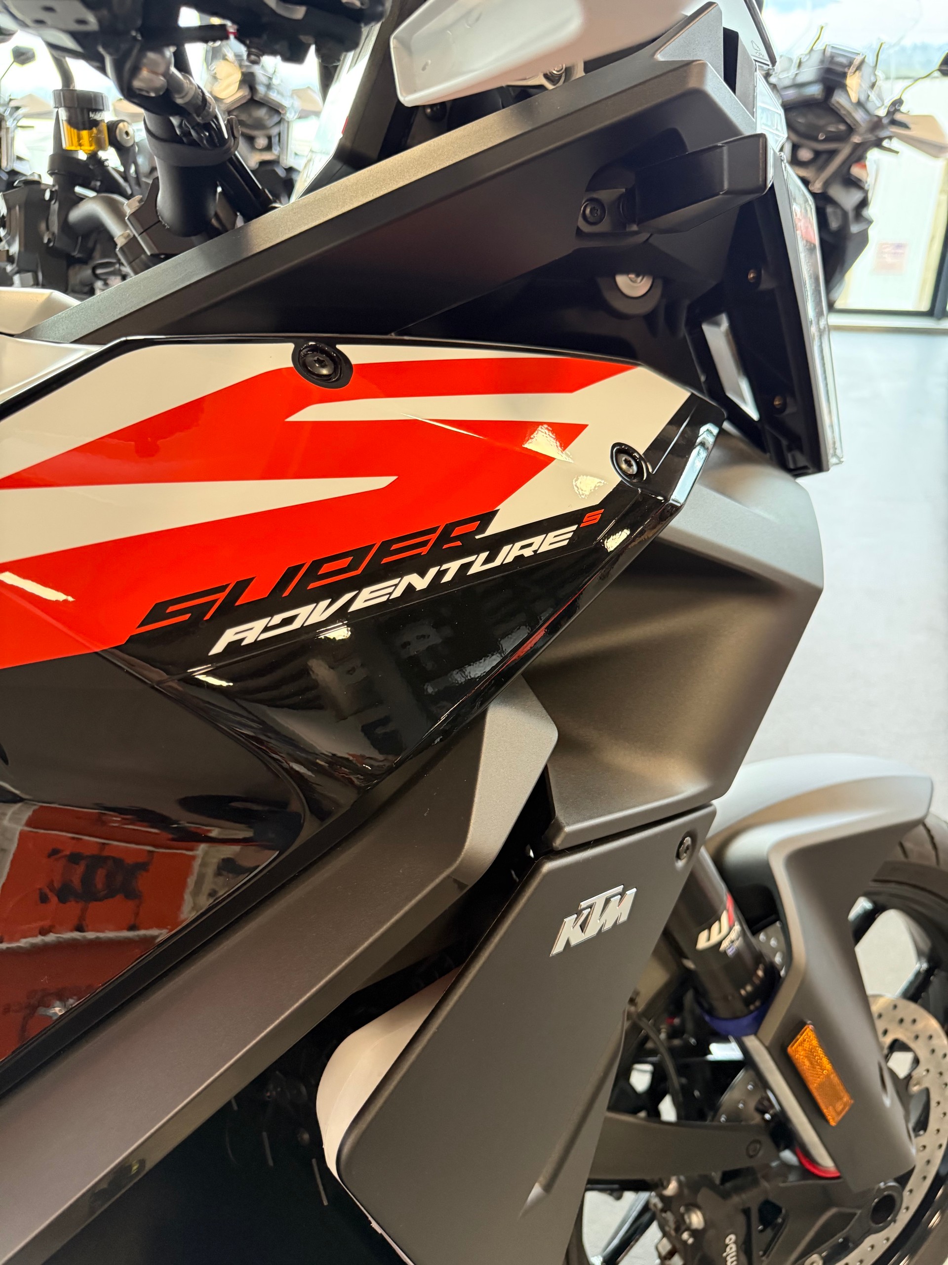 KTM 1390 Super Adventure S 2026-image-6