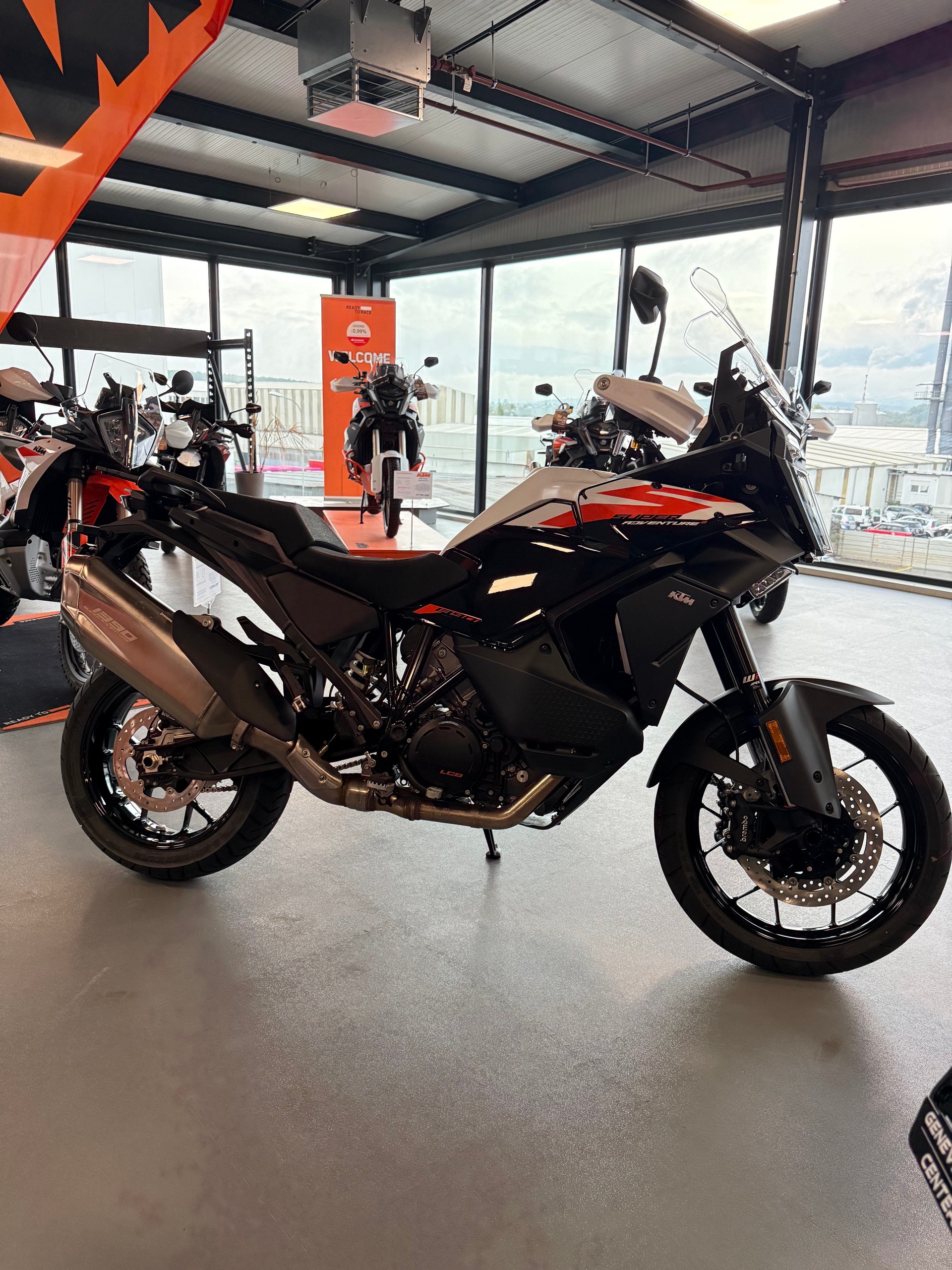 KTM 1390 Super Adventure S 2026-image-2
