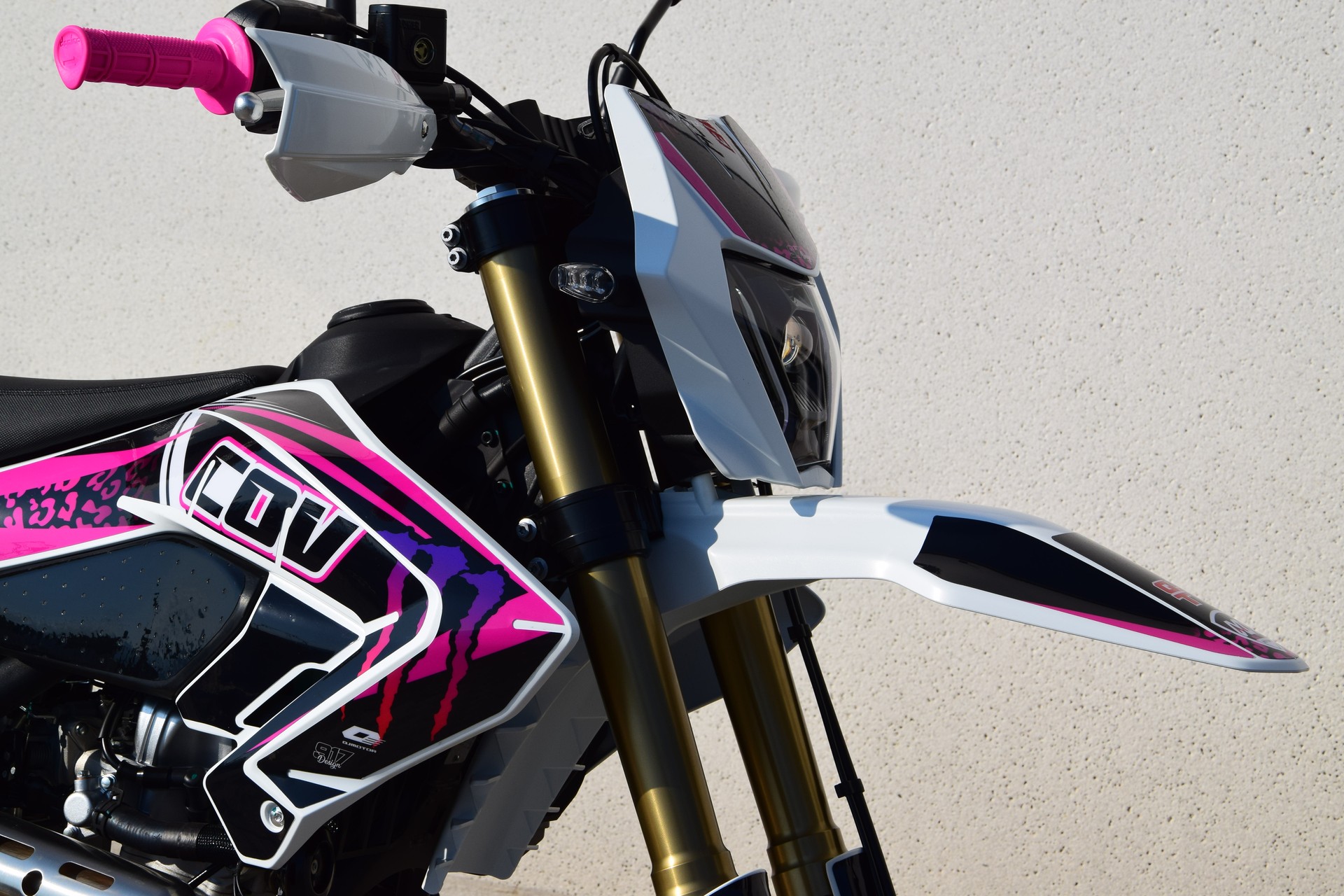 QJ COV 125 PINK EDITION-image-8