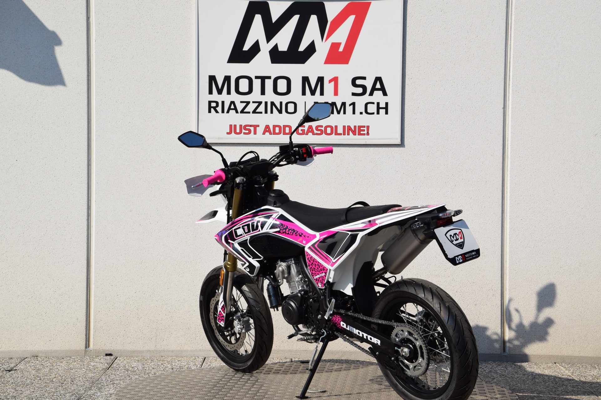 QJ COV 125 PINK EDITION-image-5
