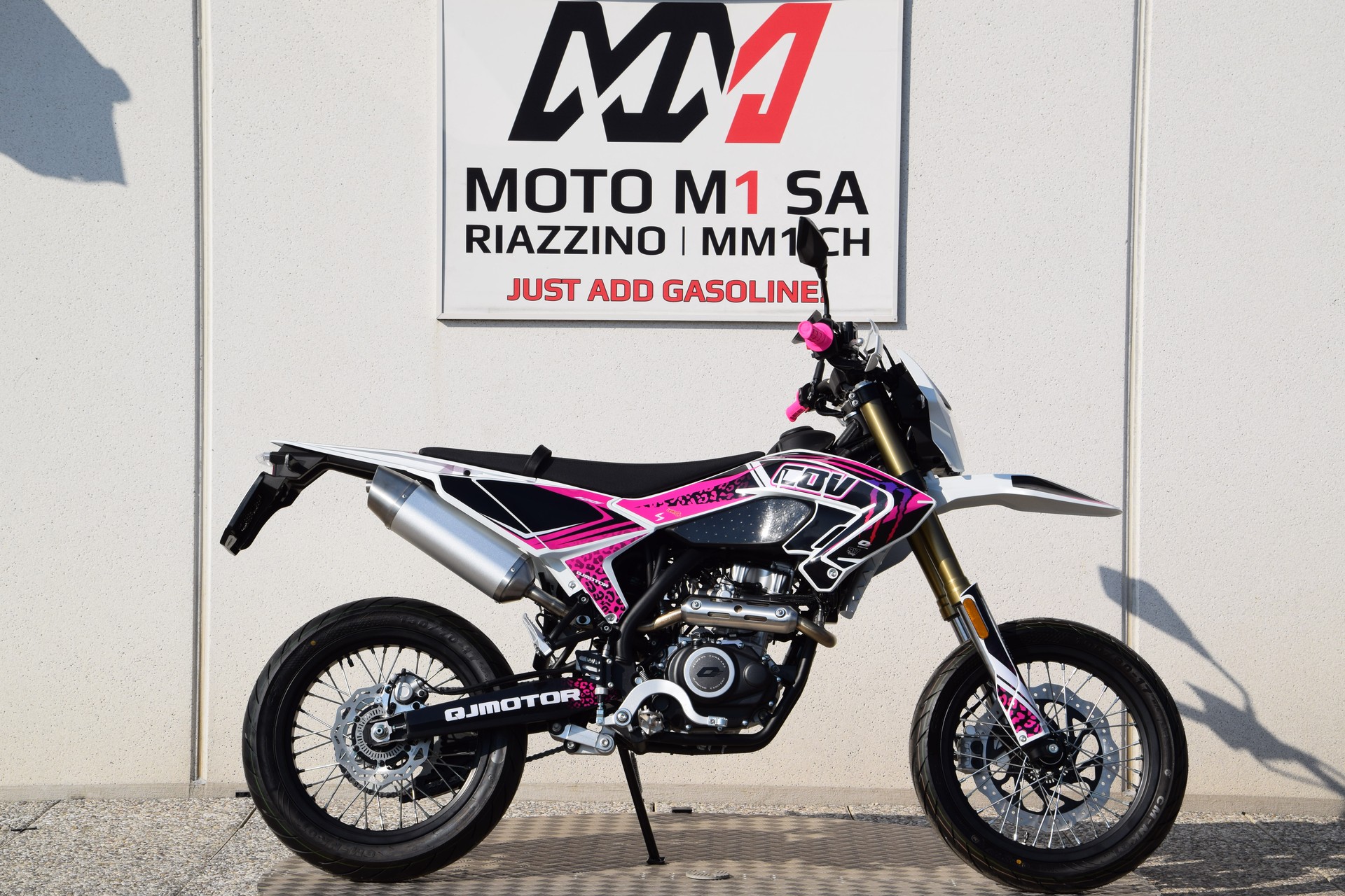 QJ COV 125 PINK EDITION-image-0