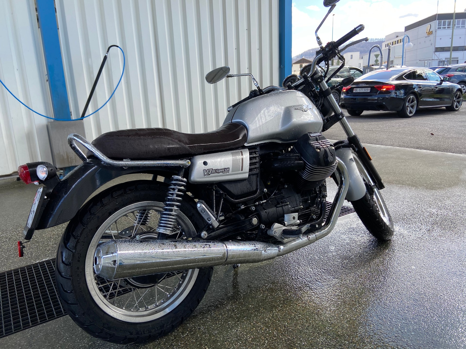 MOTO GUZZI V7 III Special 750 ABS-image-4