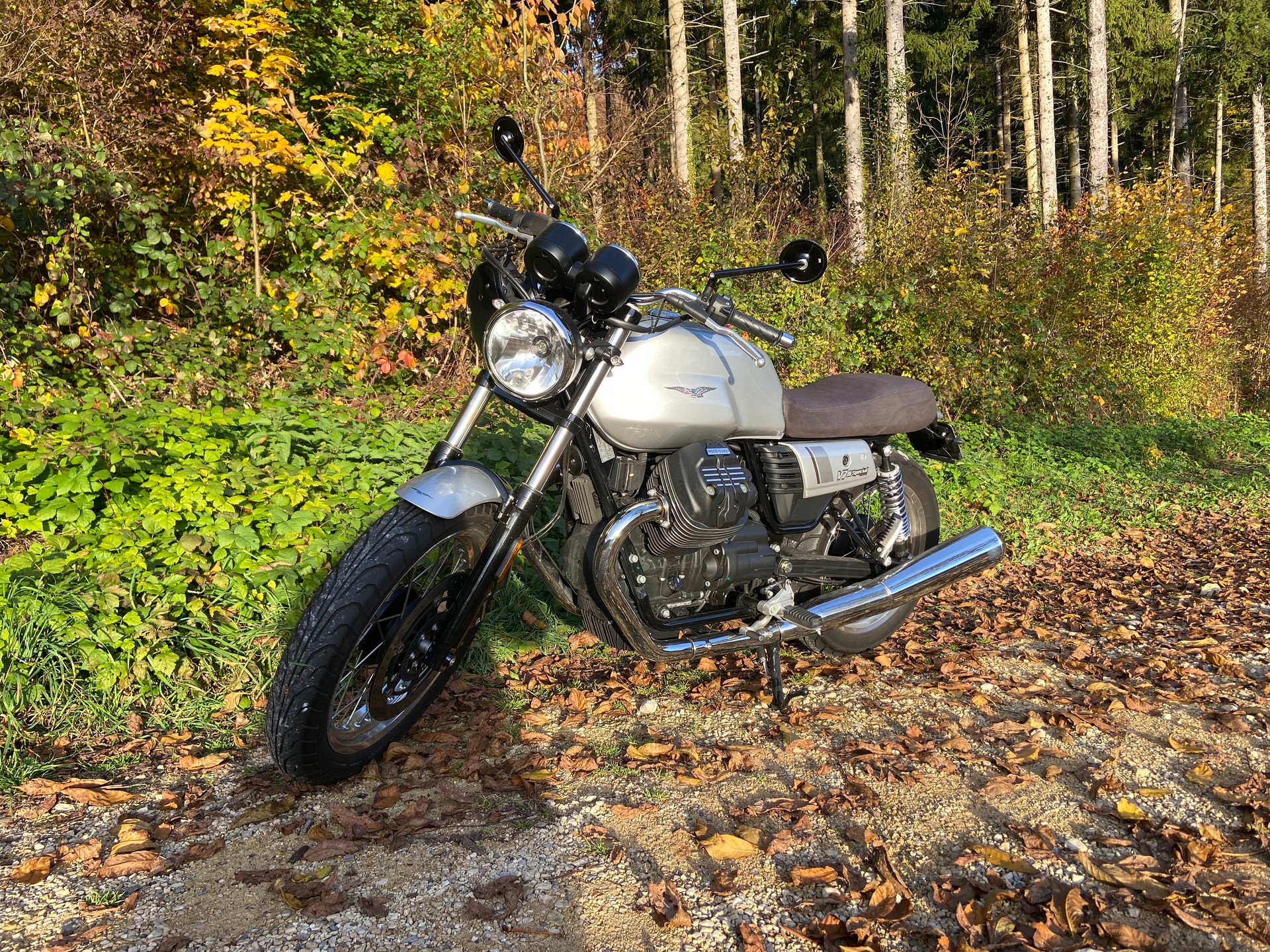 MOTO GUZZI V7 III Special 750 ABS-image-1