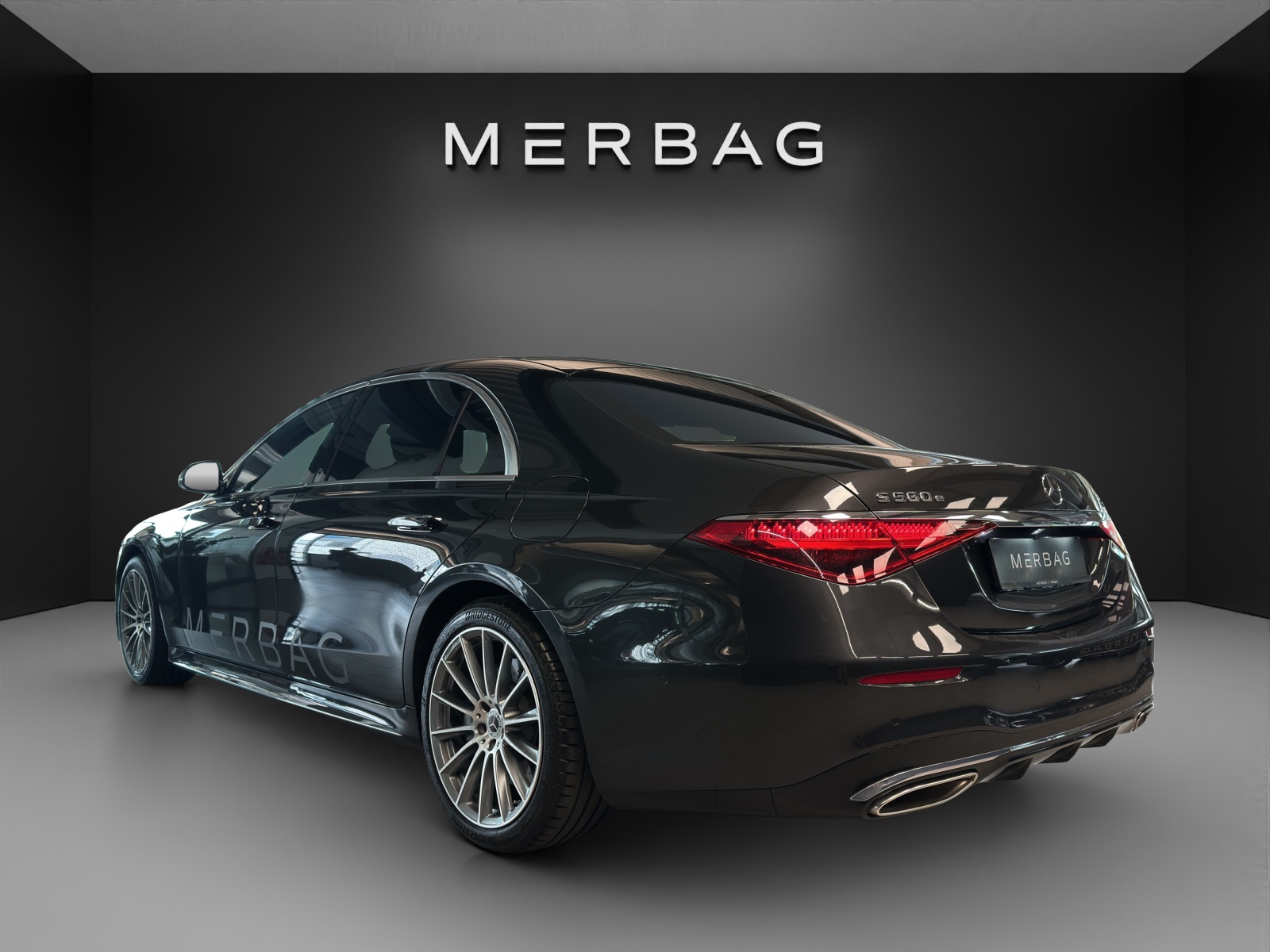 MERCEDES-BENZ S 580 e L 4M AMG Line-image-3