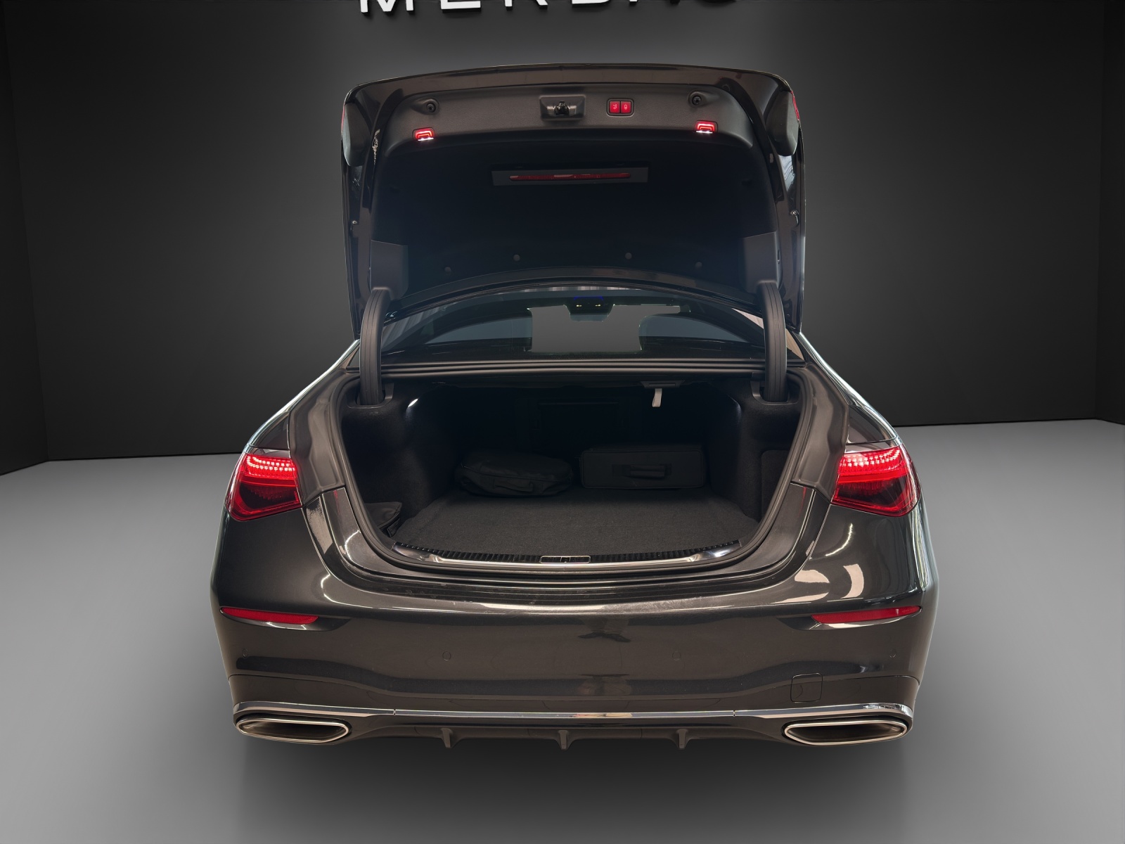 MERCEDES-BENZ S 580 e L 4M AMG Line-image-6