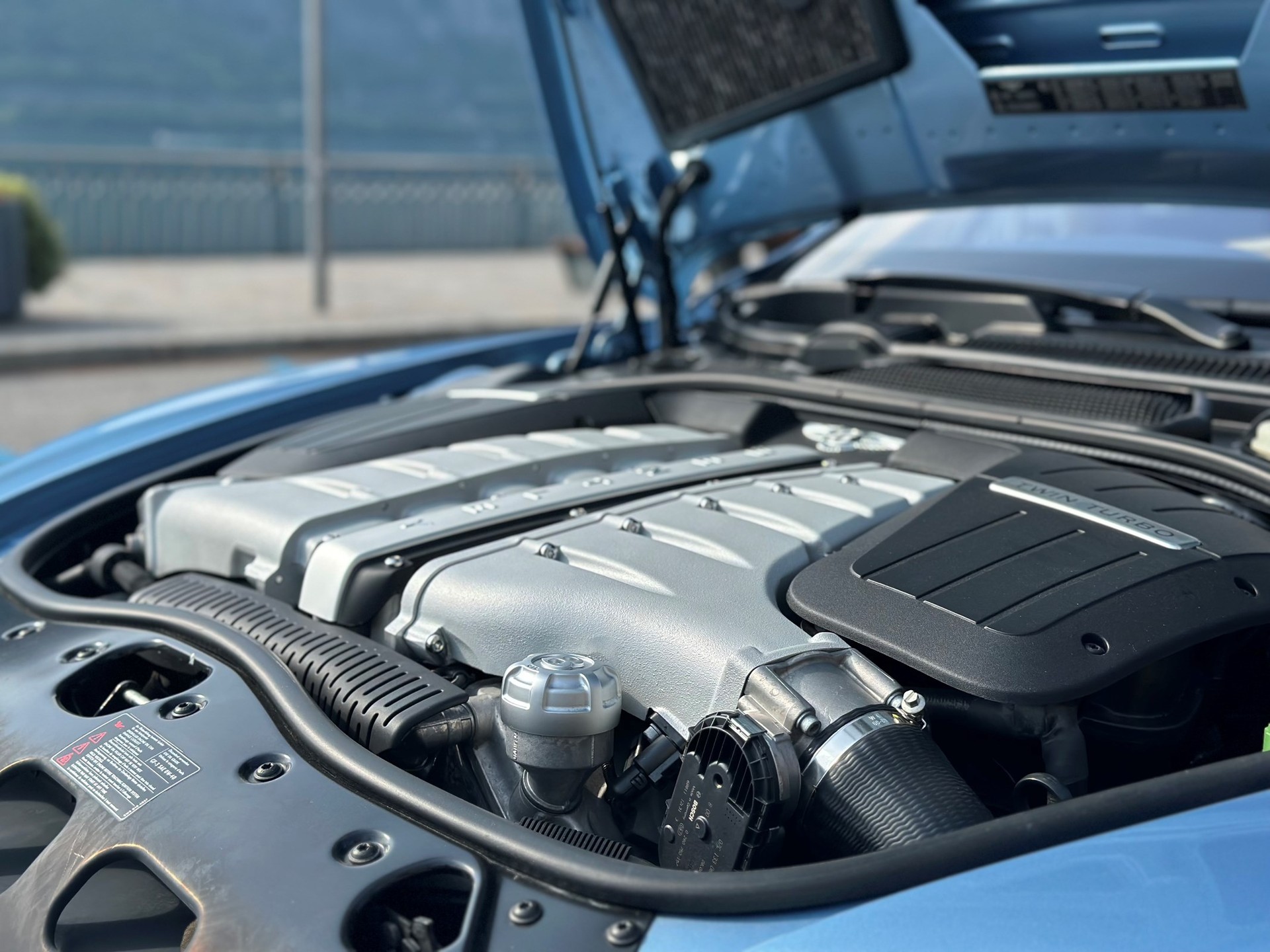BENTLEY Continental GTC 6.0-image-13