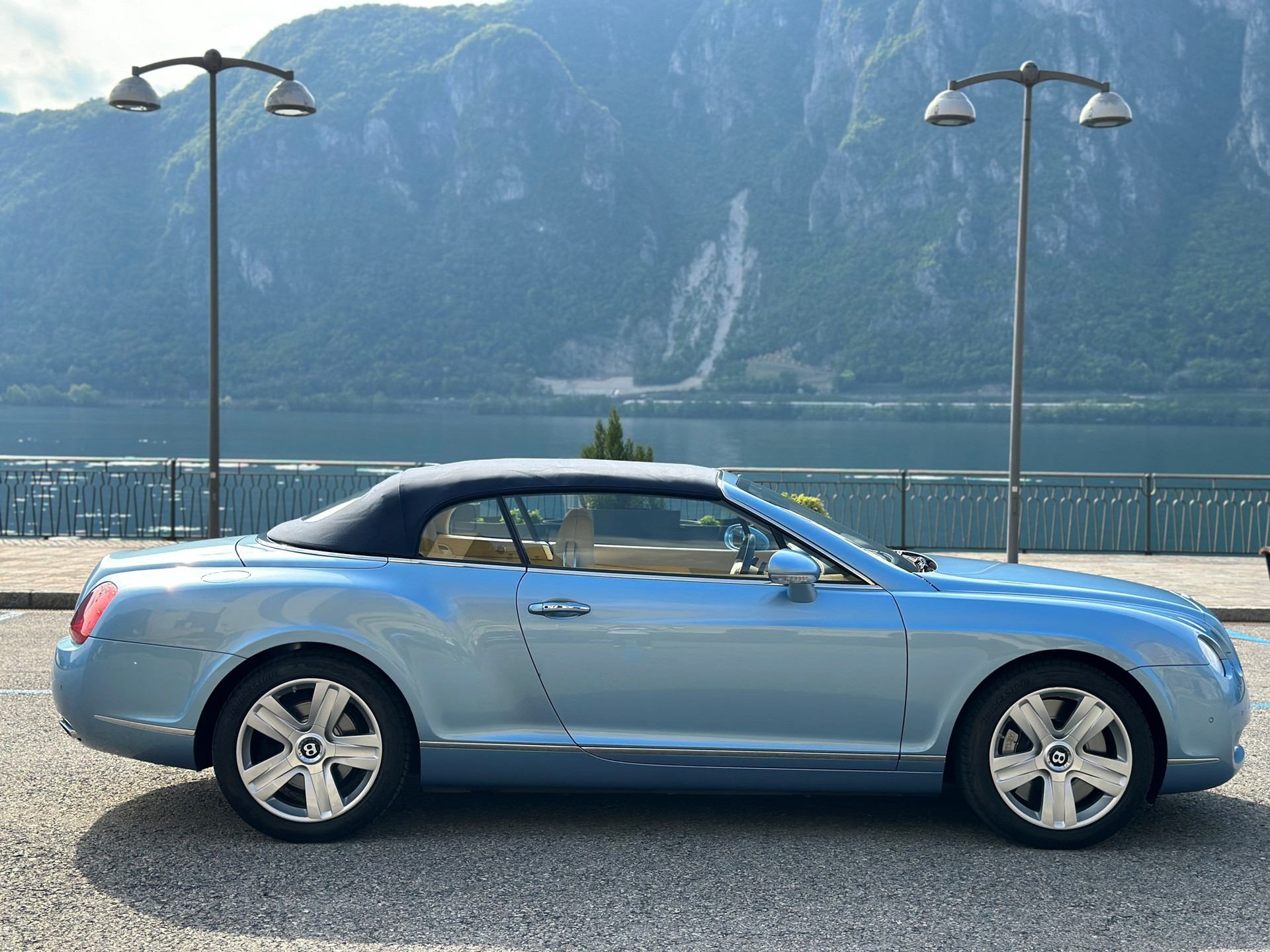 BENTLEY Continental GTC 6.0-image-6