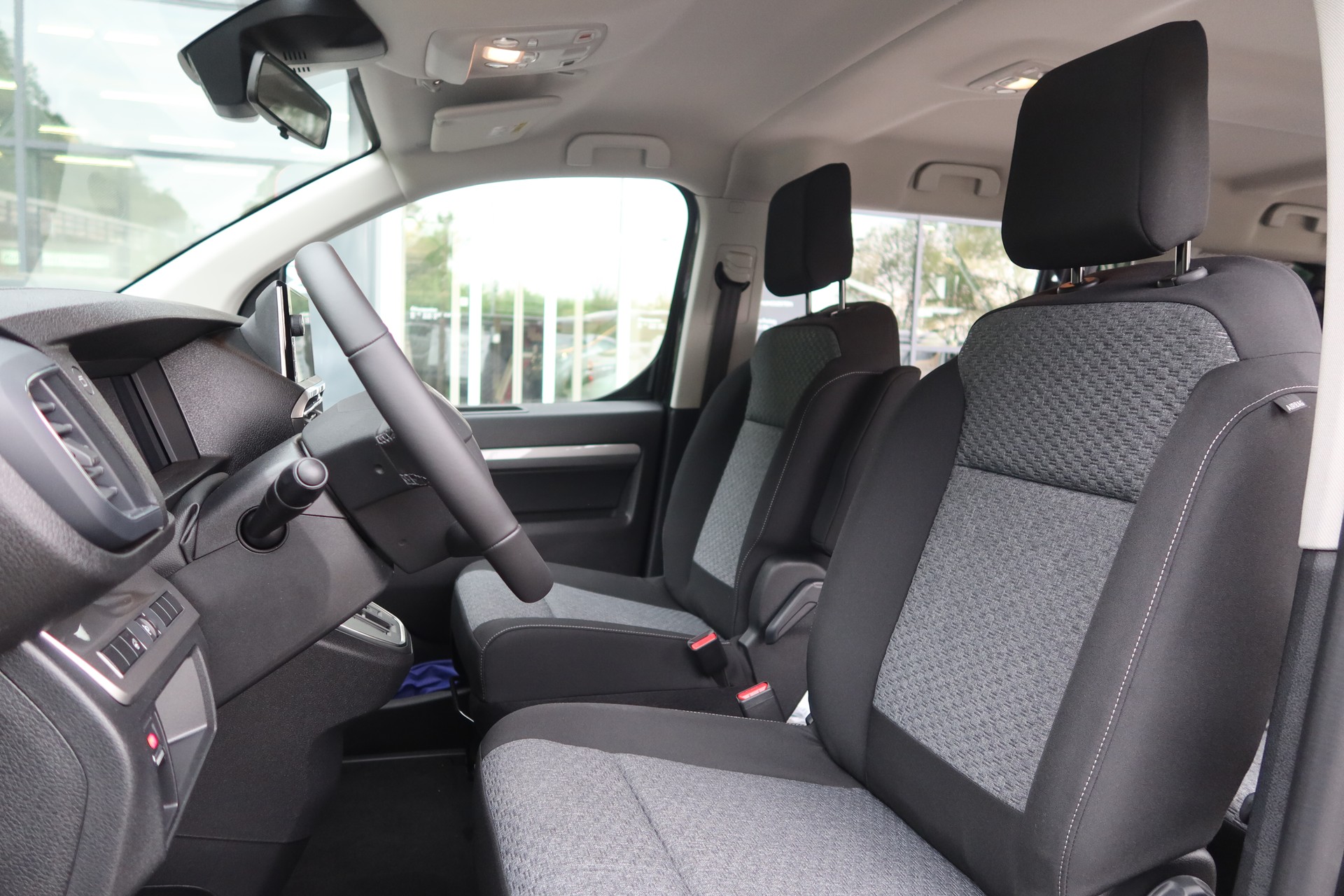 CITROEN Spacetourer You M EAT8-image-10