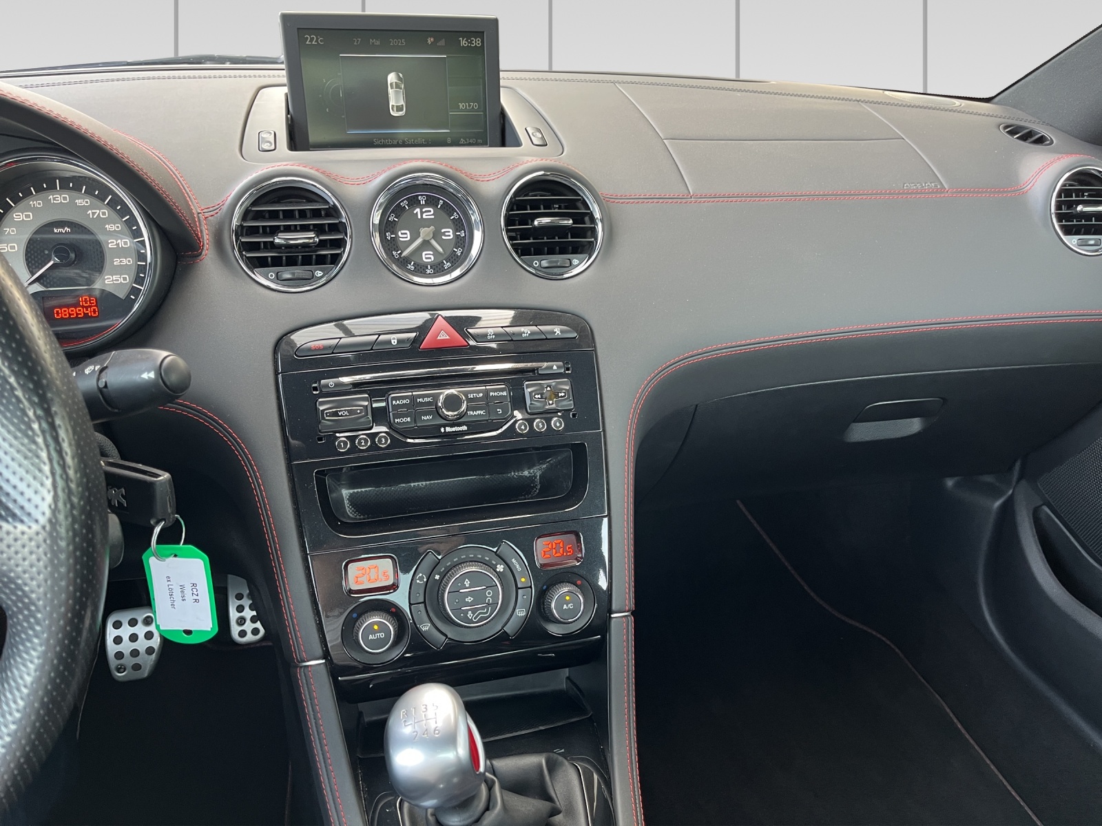 PEUGEOT RCZ R 1.6 Turbo-image-9