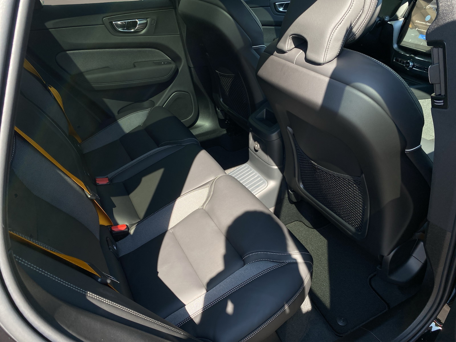 VOLVO XC60 2.0 T8 TE Polestar eAWD-image-10