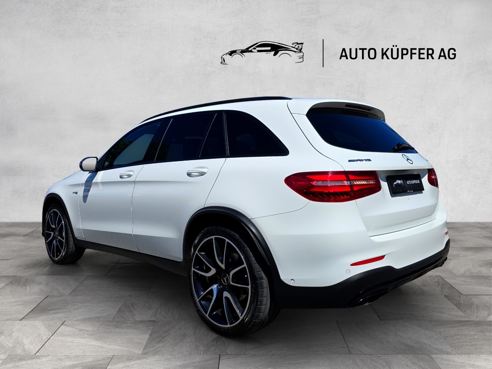 MERCEDES-BENZ GLC 43 AMG 4Matic 9G-Tronic-showroom-element-3