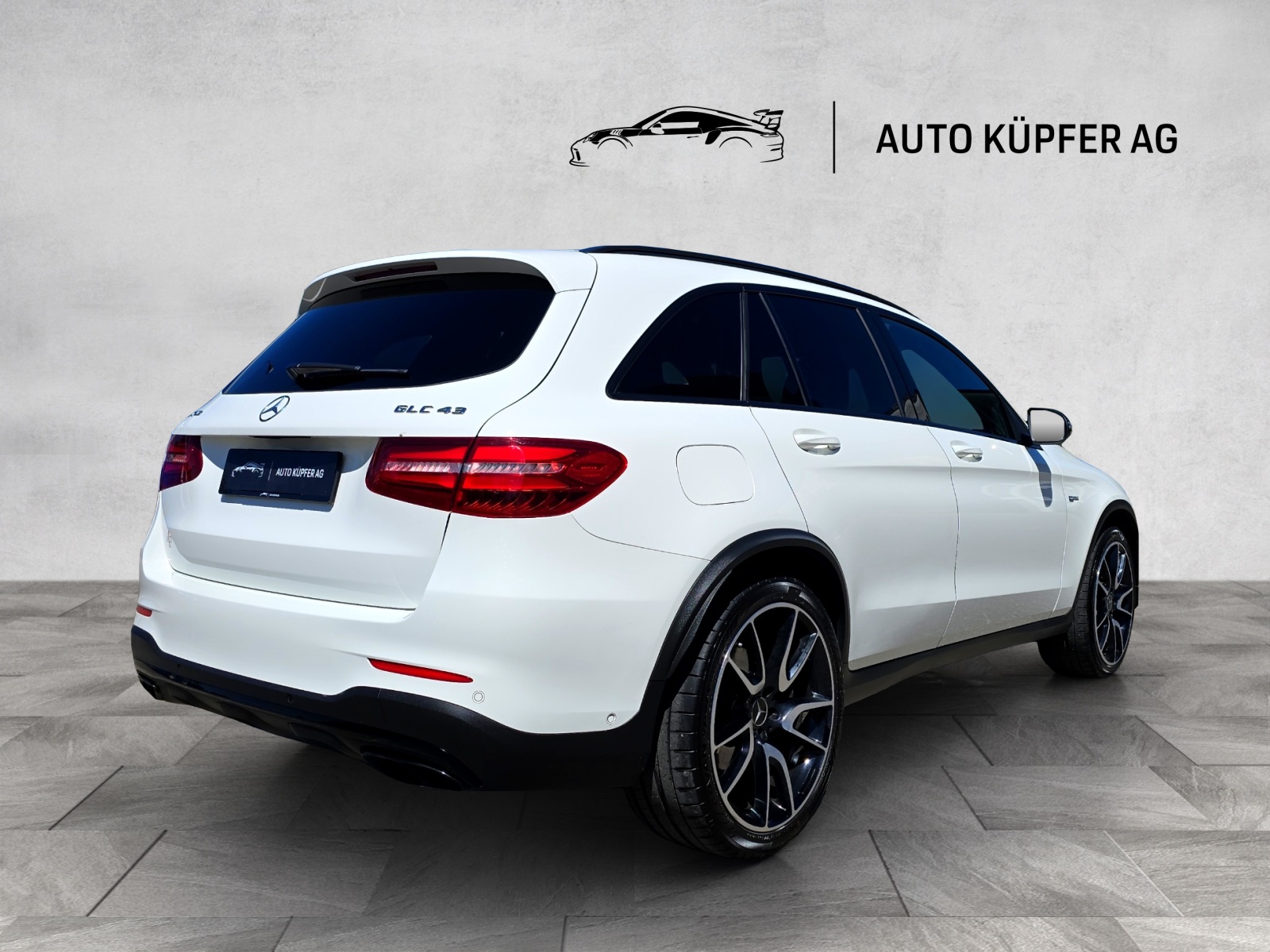 MERCEDES-BENZ GLC 43 AMG 4Matic 9G-Tronic-showroom-element-2