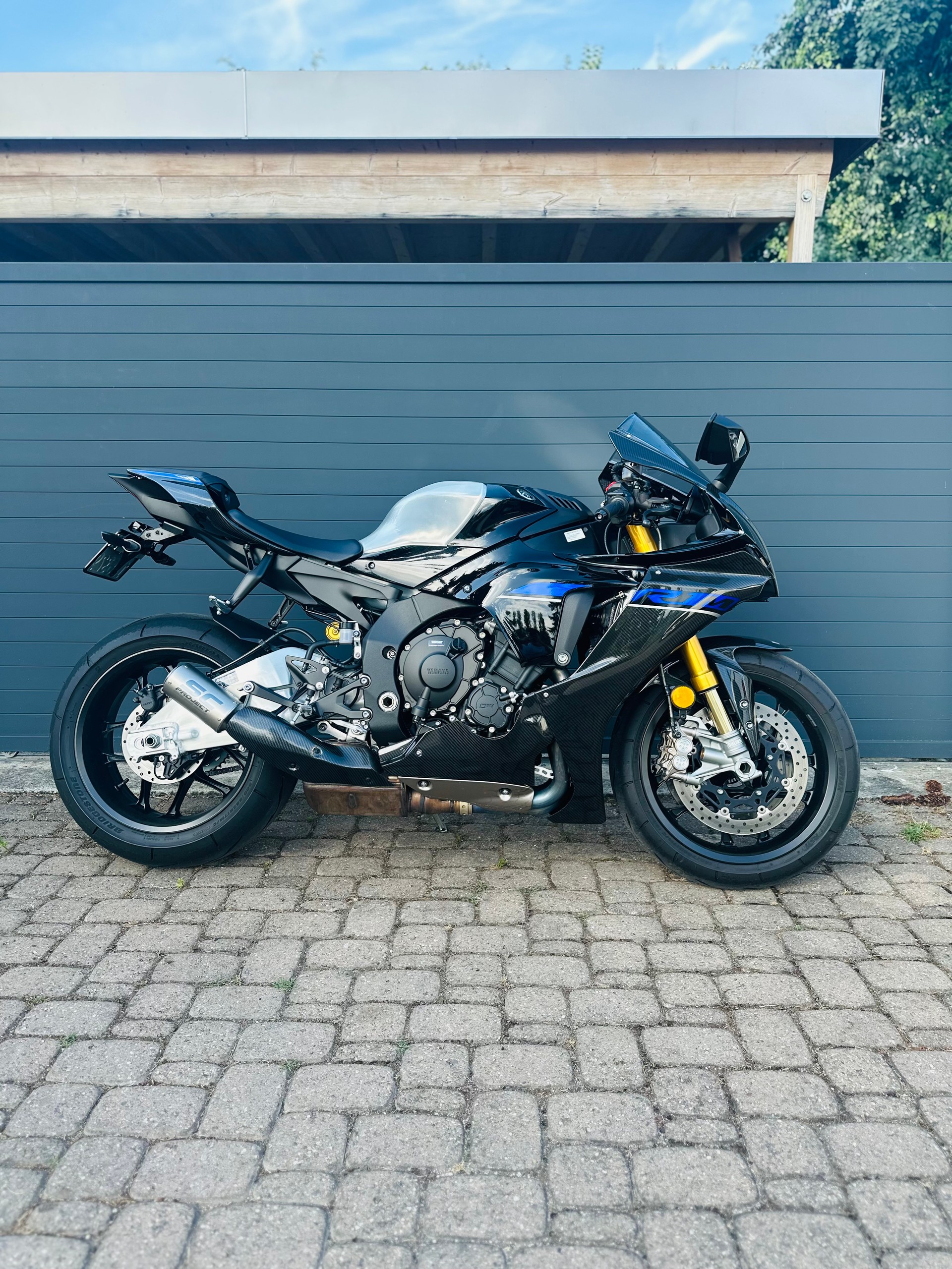 YAMAHA YZF-R1 M ABS-image-1
