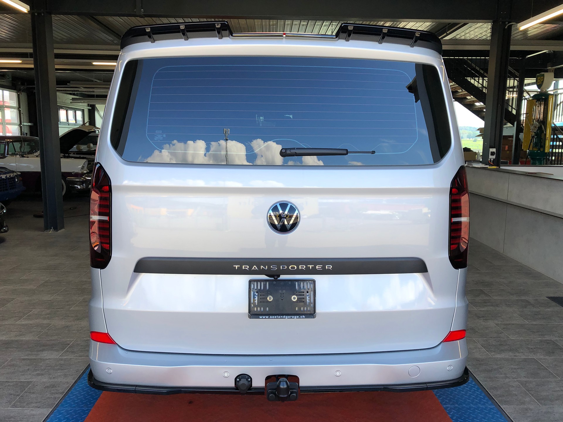 VW Transporter T7 2.0 TDI Lang 110PS-image-7
