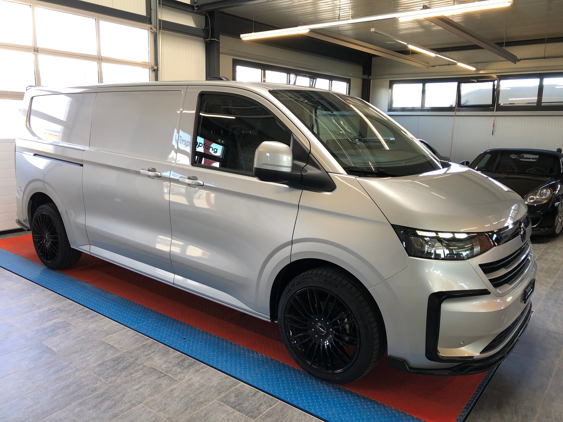 VW Transporter T7 2.0 TDI Lang 110PS-image-27