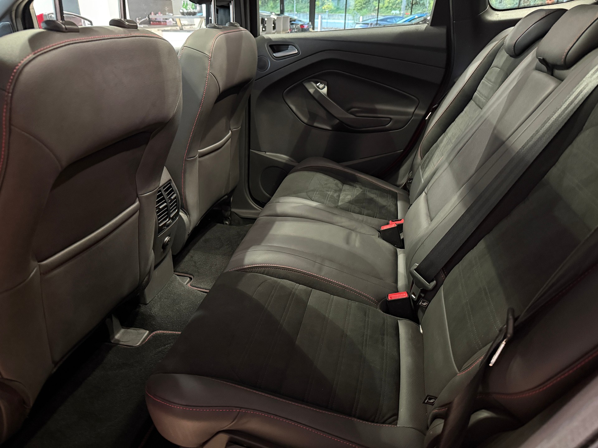 FORD Kuga 1.5 SCTi ST Line High 4WD Automatic-image-14