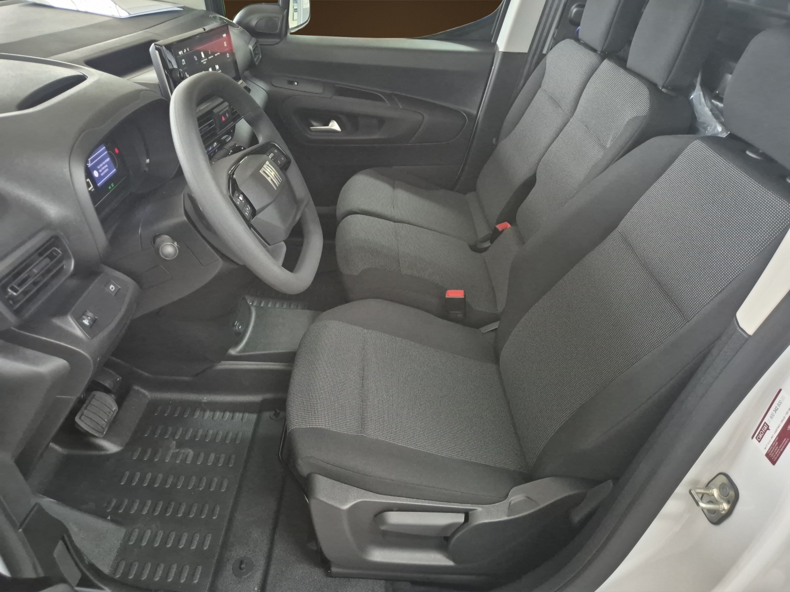 FIAT E-Doblo Kaw. L1 50 kWh Easy Pro-image-8