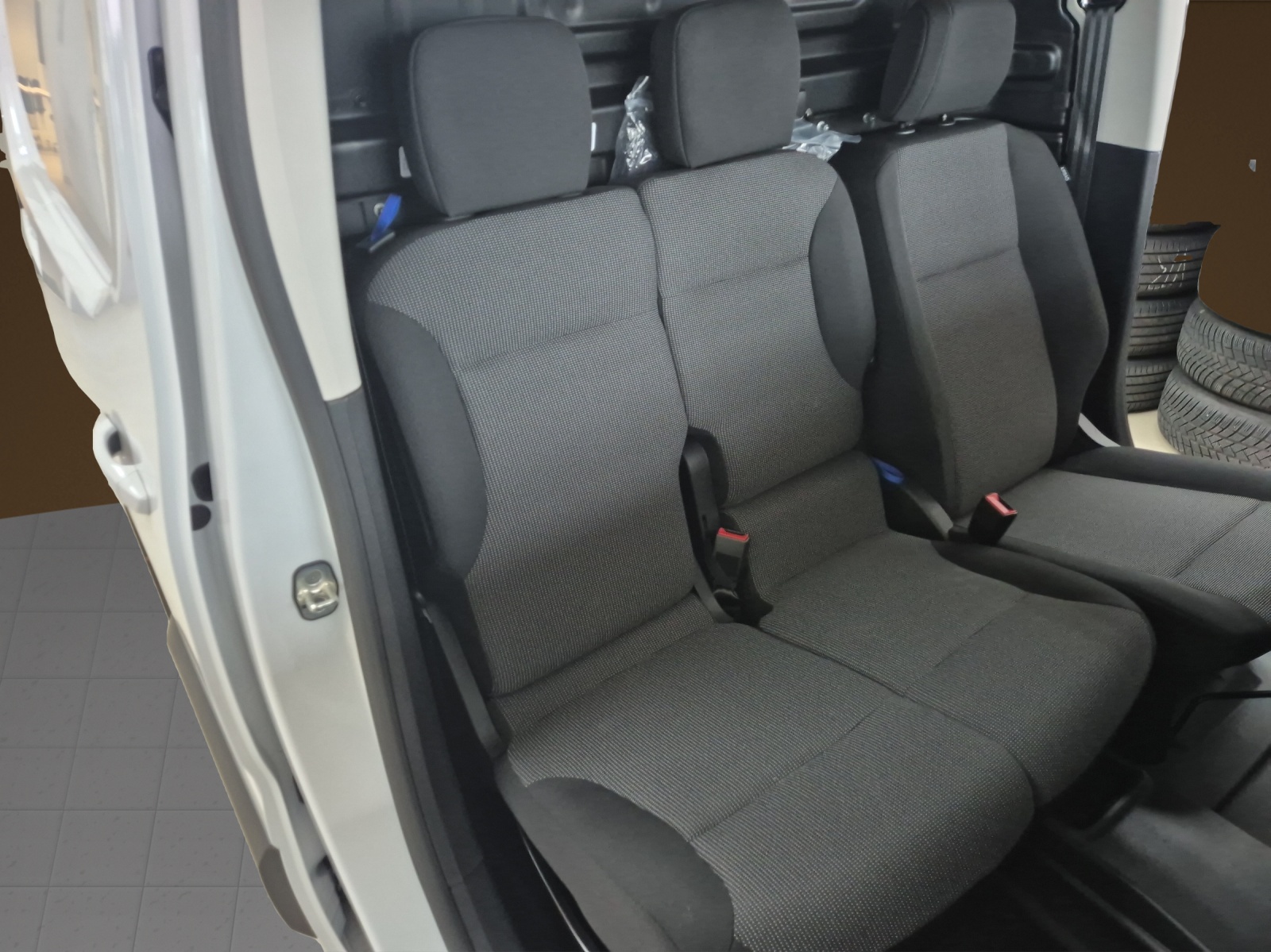 FIAT E-Doblo Kaw. L1 50 kWh Easy Pro-image-5