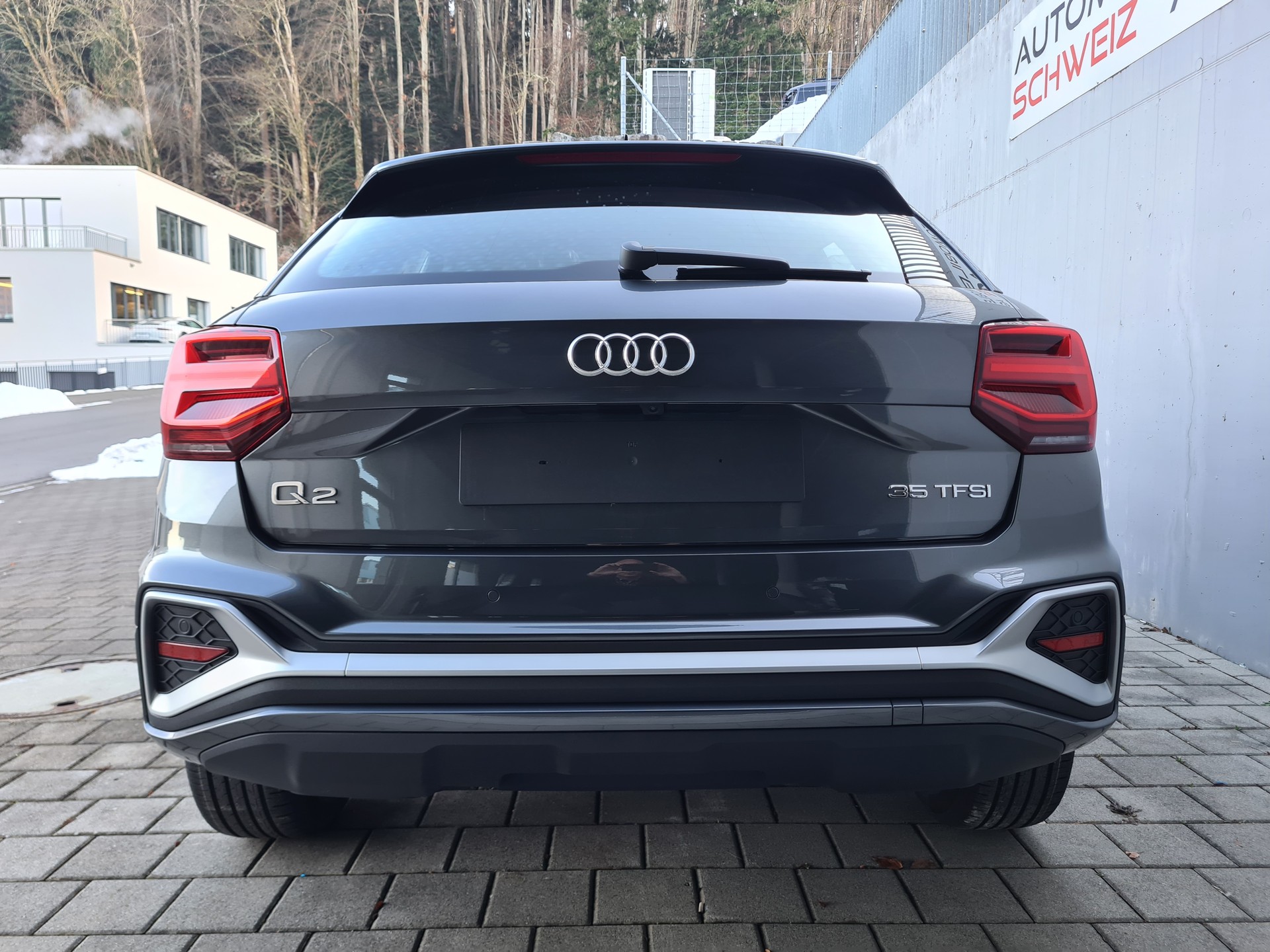 AUDI Q2 35 TFSI S line S-tronic-image-8
