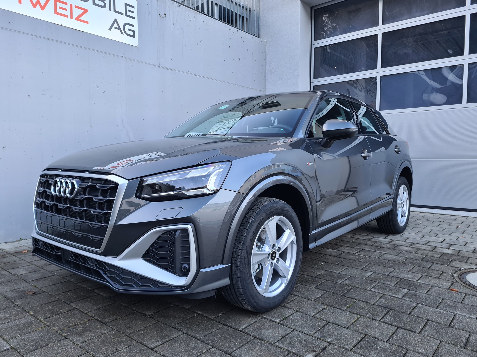 AUDI Q2 35 TFSI S line S-tronic-image-2