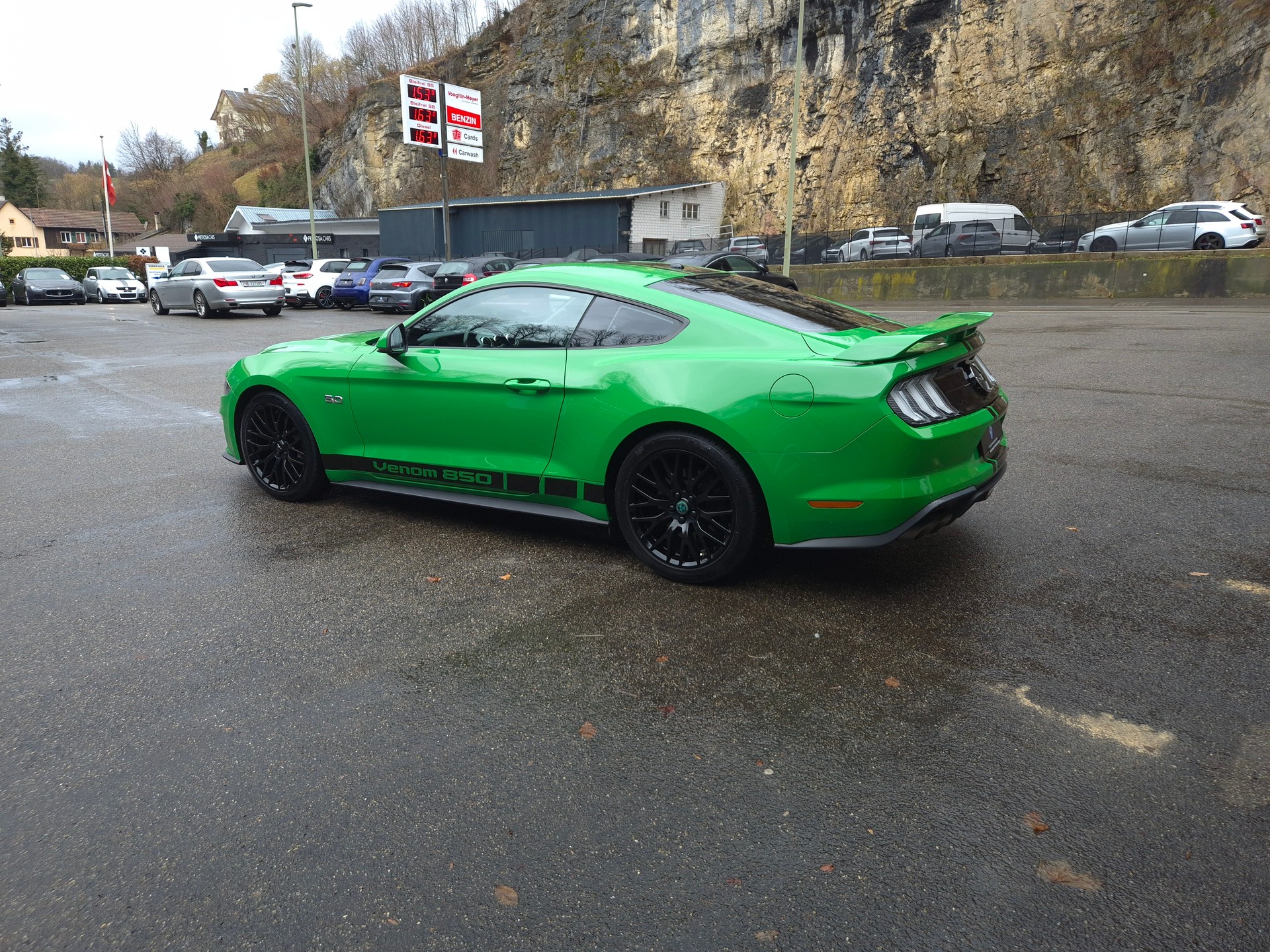 FORD MUSTANG GT Fastback V8-image-8