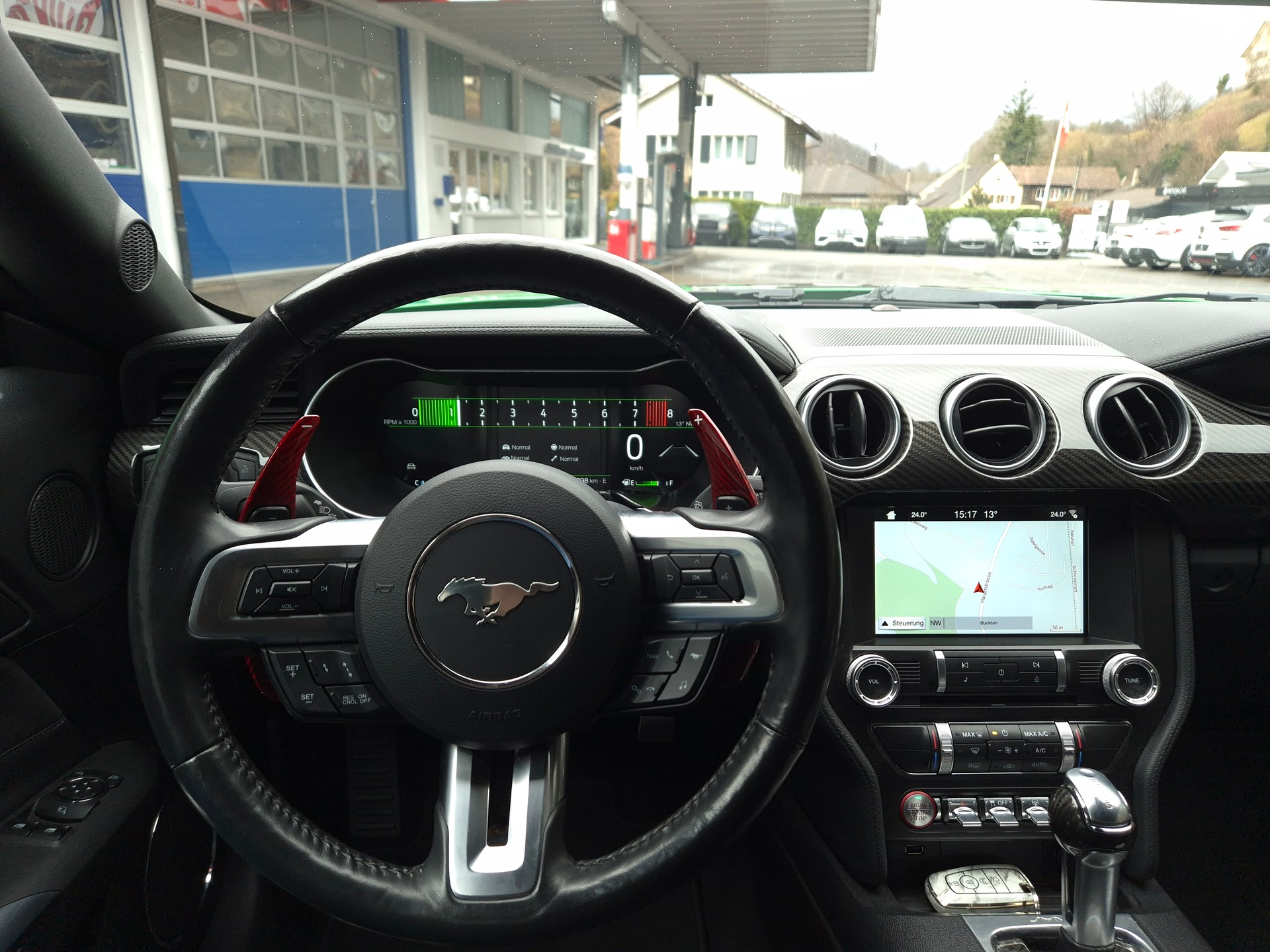 FORD MUSTANG GT Fastback V8-image-17