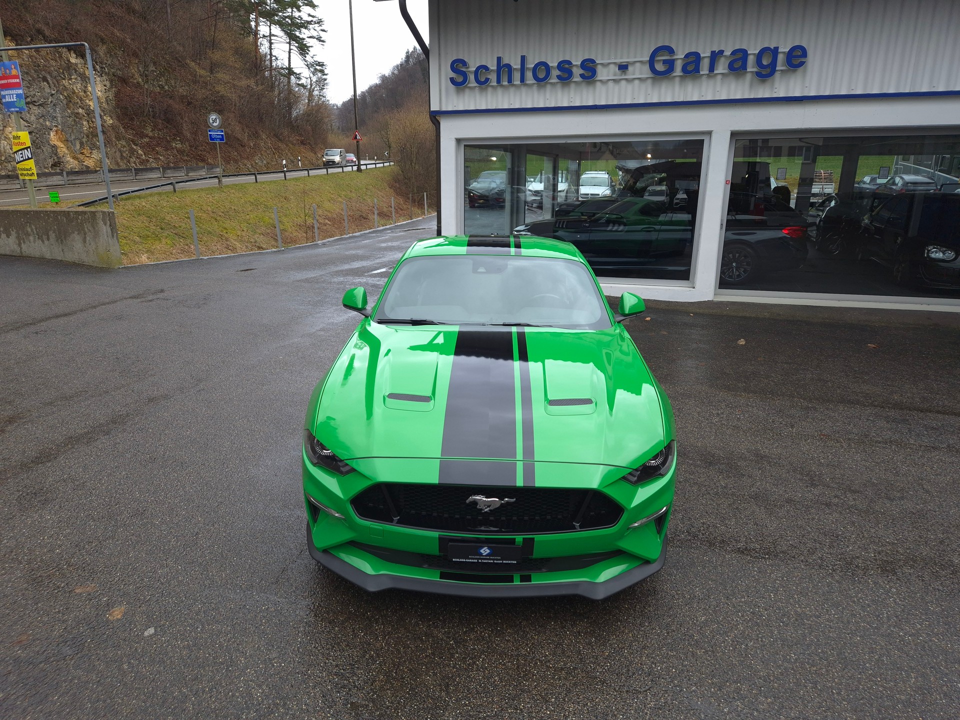 FORD MUSTANG GT Fastback V8-showroom-element-3