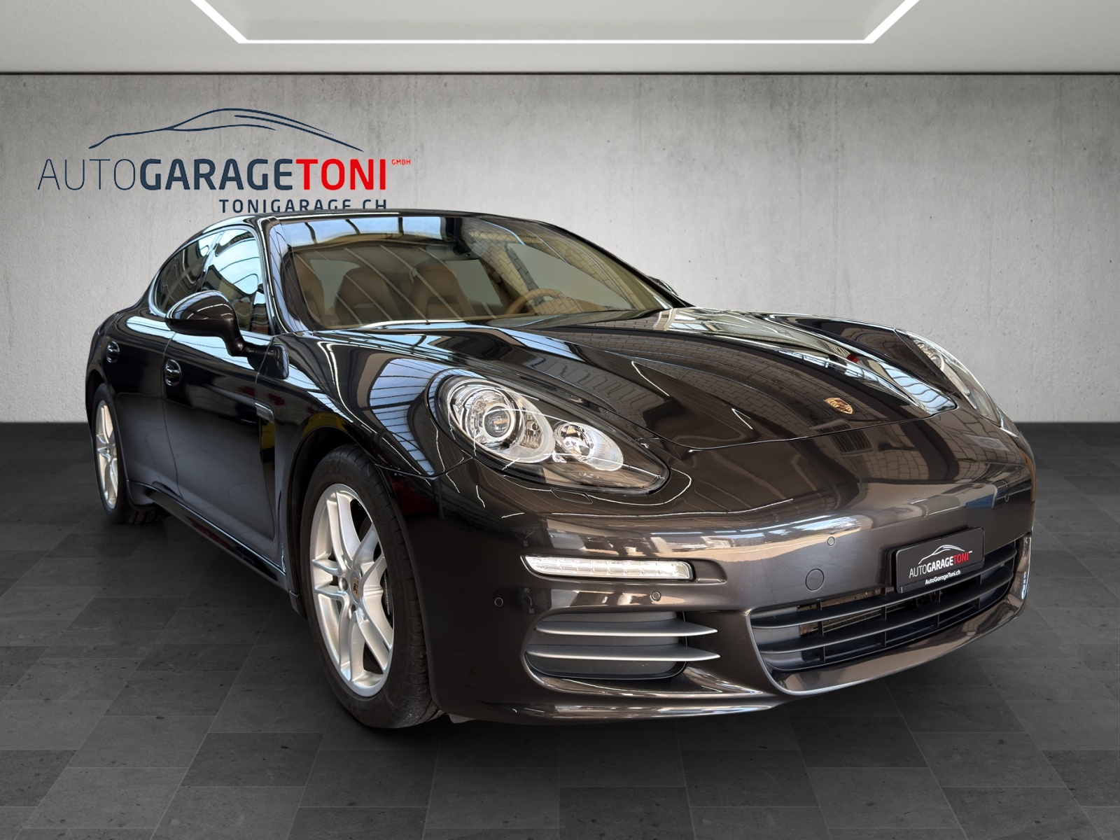 PORSCHE Panamera 4 3.6 PDK-showroom-element-1