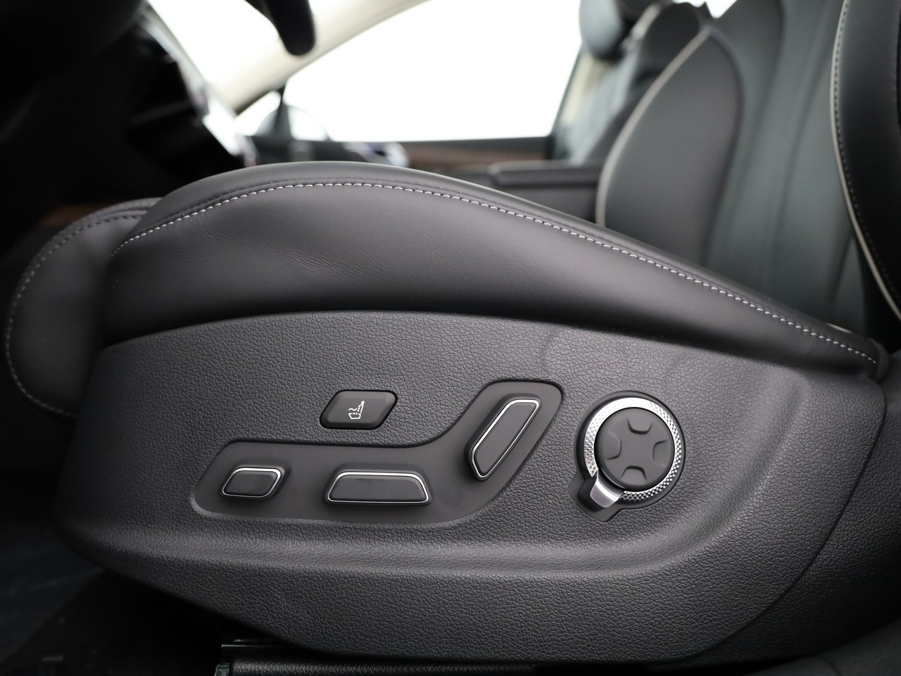 GENESIS G80 Electrificed Luxury 87,2kWh AWD-image-5