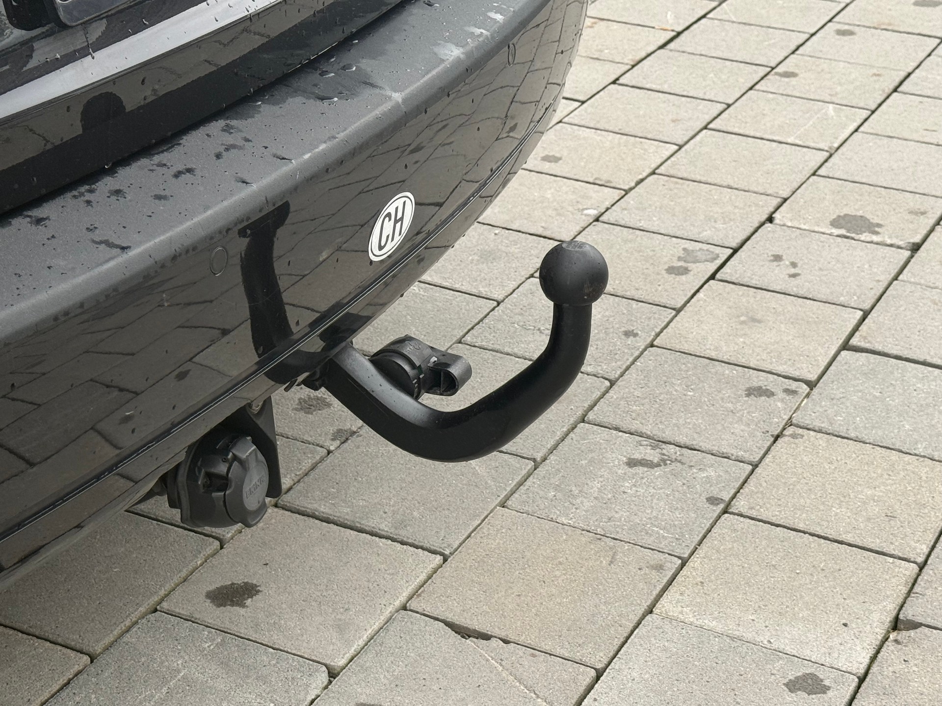 VW Touran 1.6 TDI Trendline 7-Plätzer-image-8
