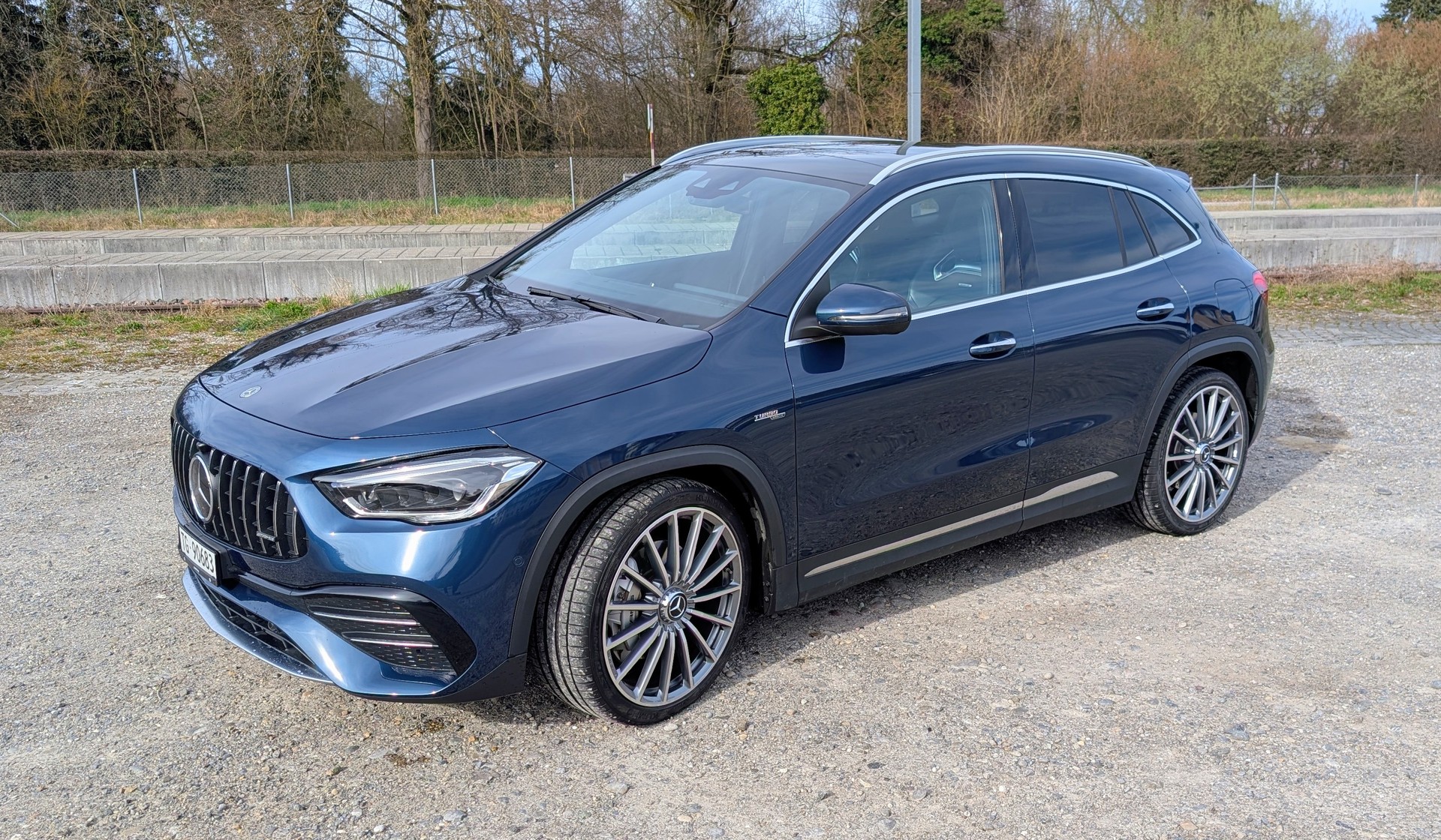 MERCEDES-BENZ GLA 35 AMG 4Matic 8G-Speedshift DCT