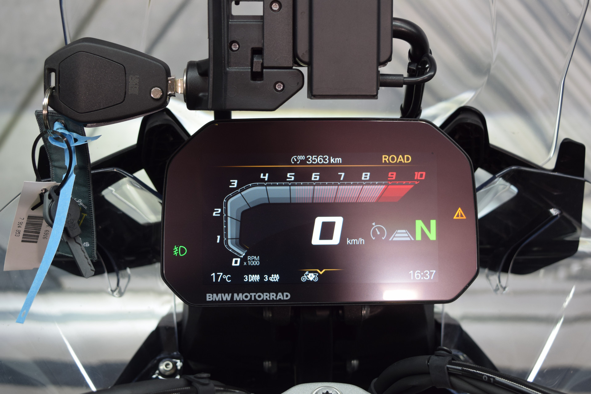 BMW R 1300 GS Triple Black Vollausstattung-image-9