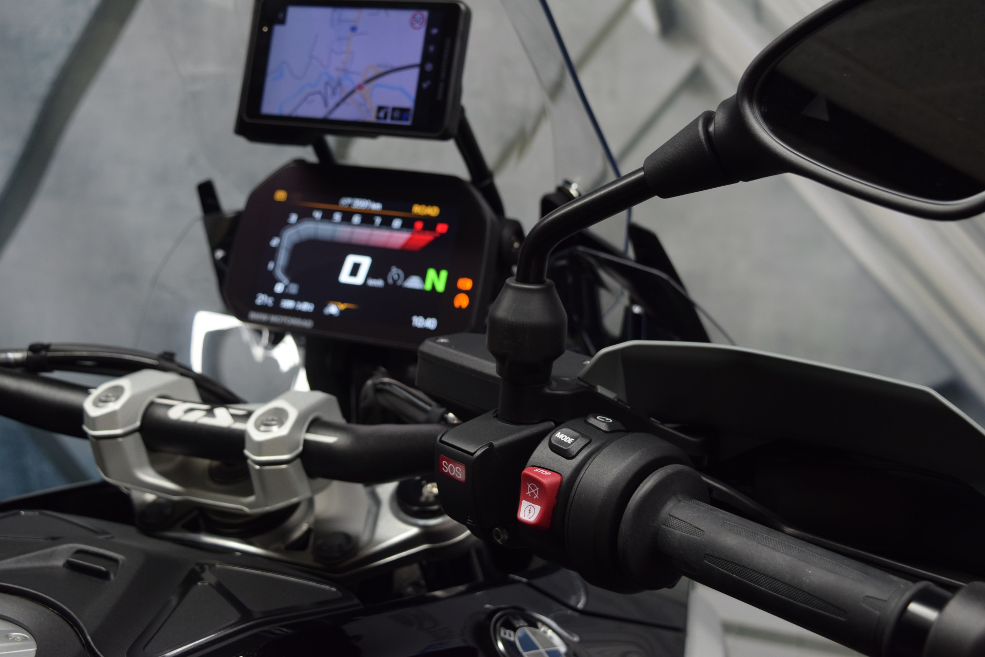 BMW R 1300 GS Triple Black inkl. Navi, Koffer & Topcase-image-7